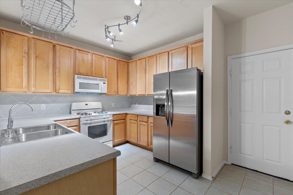 16100 S Great Oaks Dr # 2802, Round Rock, TX 78681