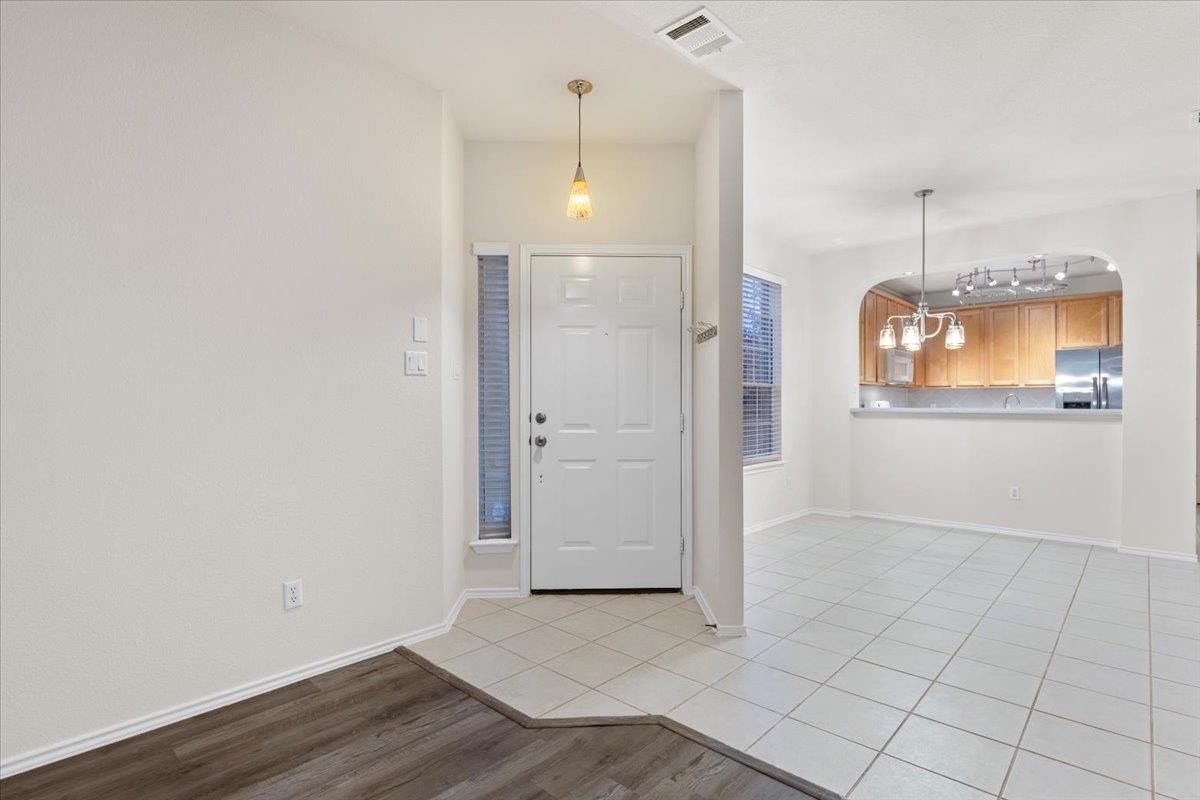 16100 S Great Oaks Dr # 2802, Round Rock, TX 78681
