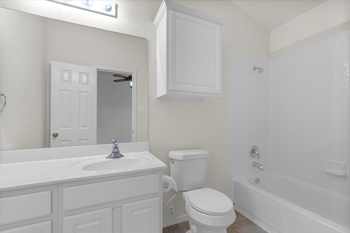 16100 S Great Oaks Dr # 2802, Round Rock, TX 78681