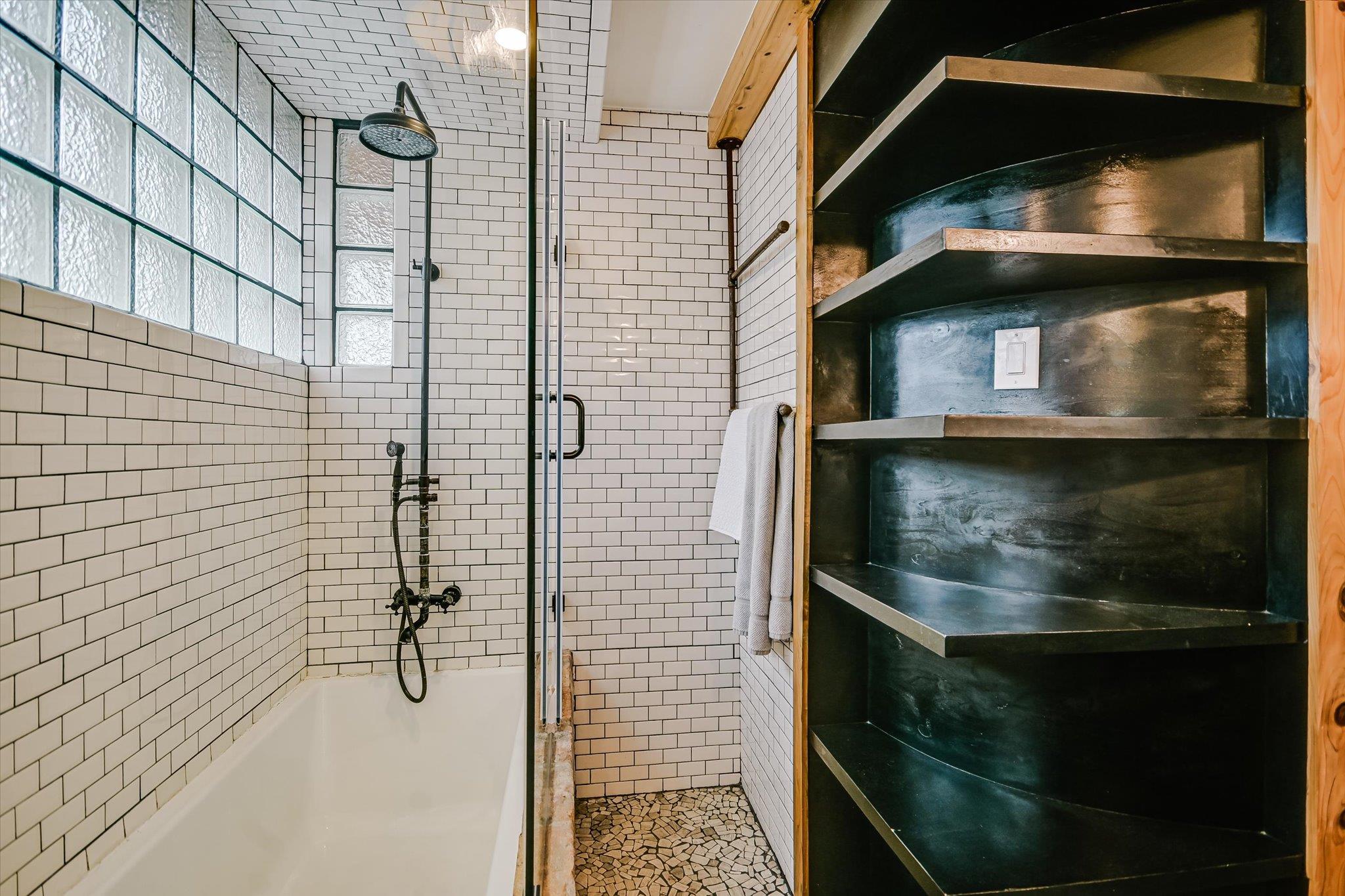 504 Powell Cir, Austin, TX 78704