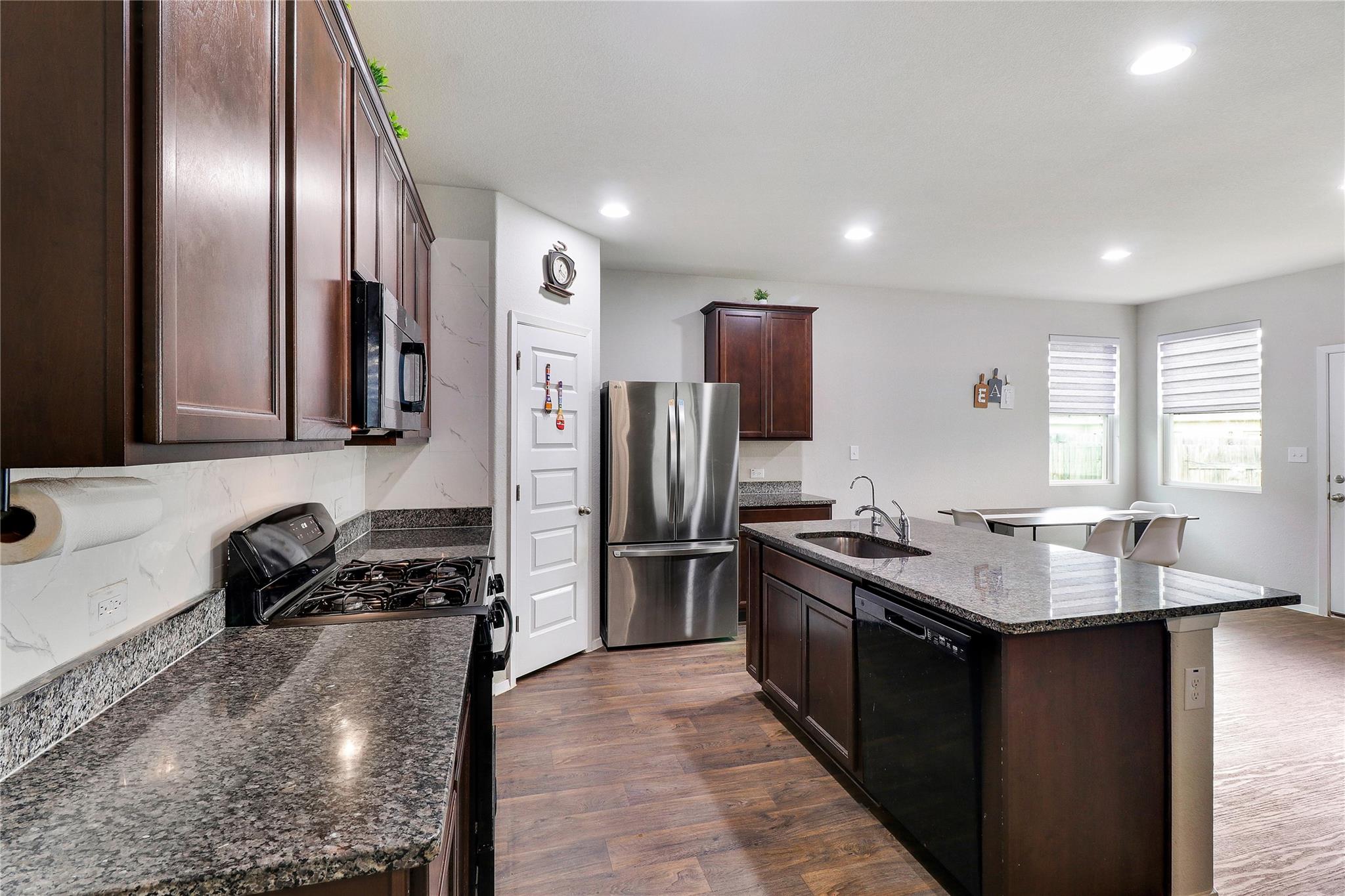 33 Bent Trail Ln, Georgetown, TX 78628