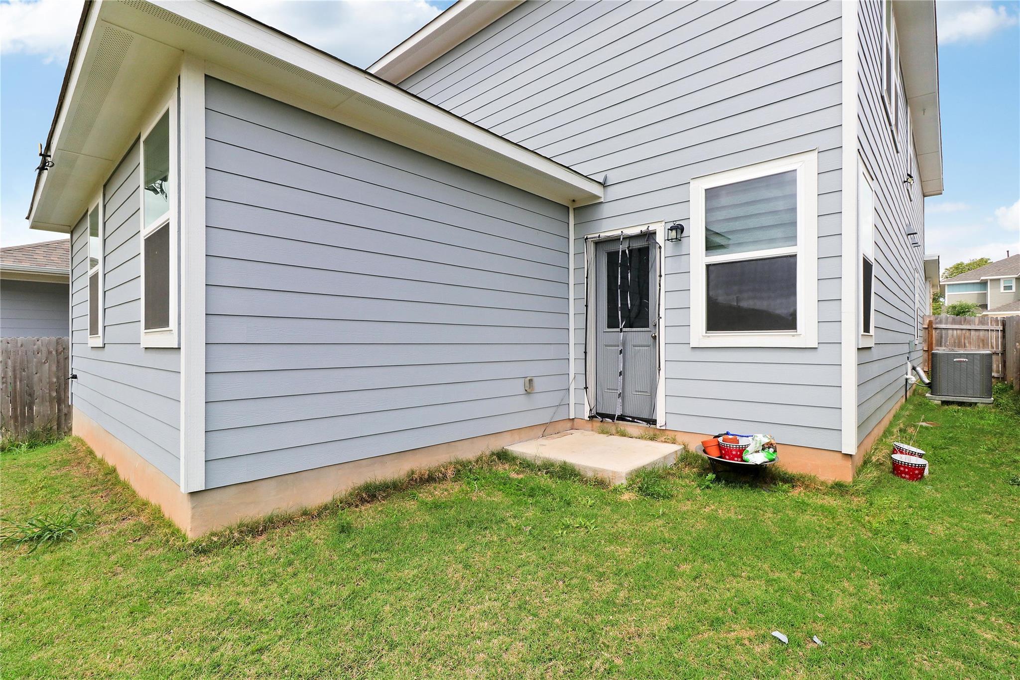 33 Bent Trail Ln, Georgetown, TX 78628