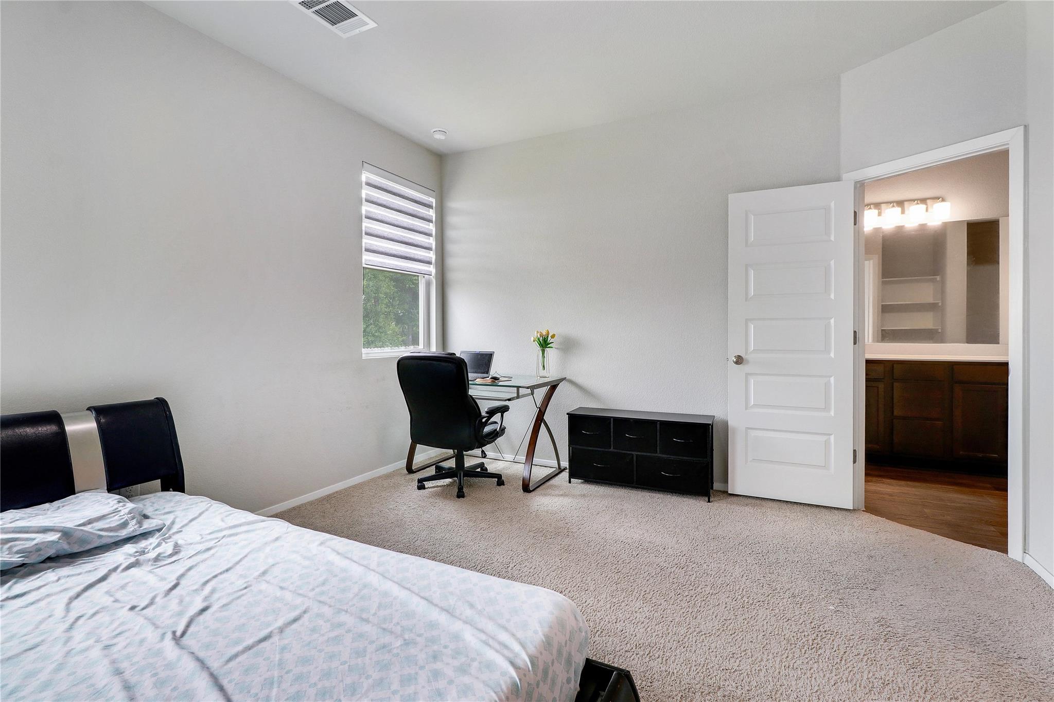 33 Bent Trail Ln, Georgetown, TX 78628