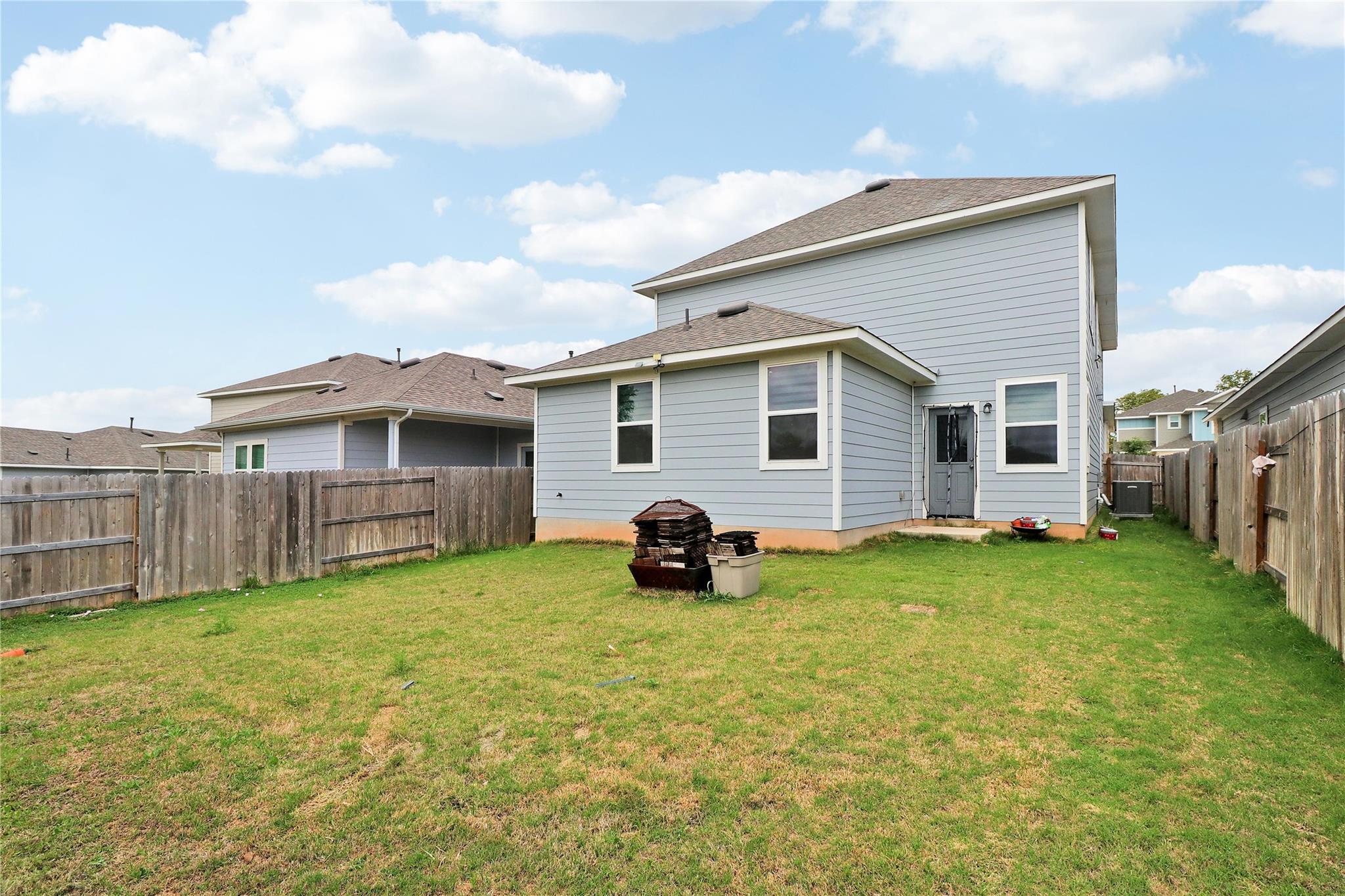 33 Bent Trail Ln, Georgetown, TX 78628