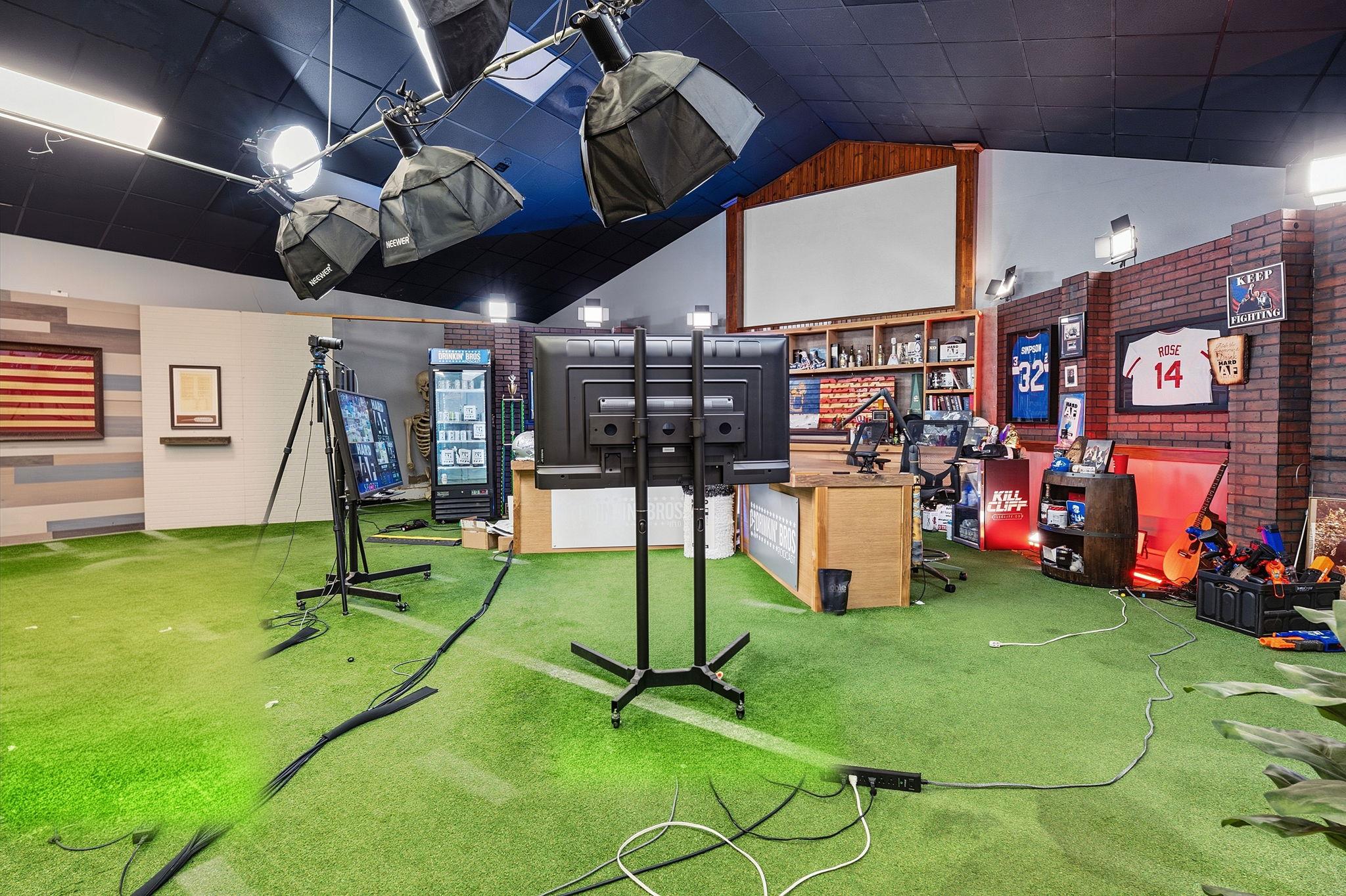 9221 Highway 290 W, Austin, TX 78736