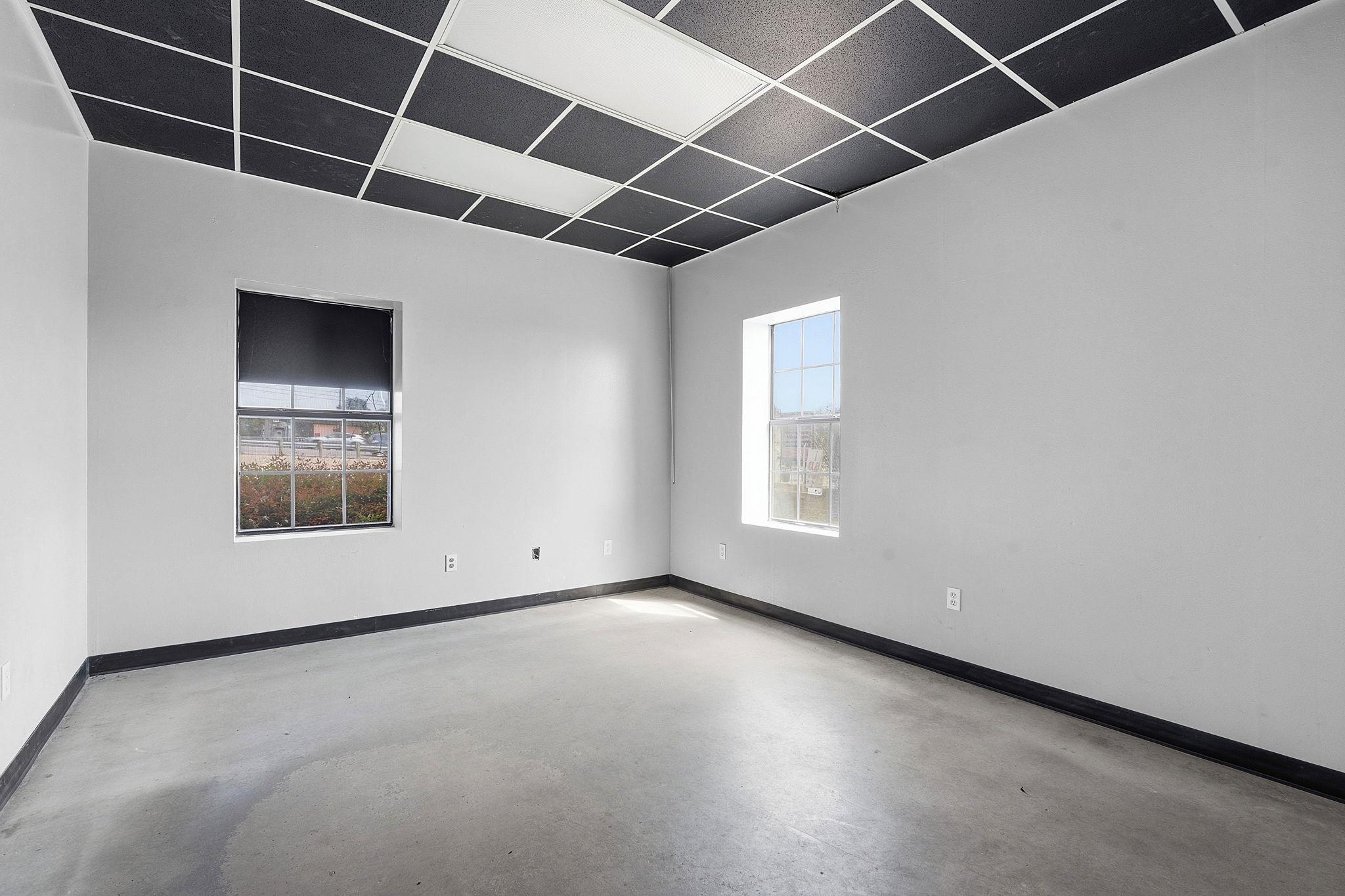 9221 Highway 290 W, Austin, TX 78736