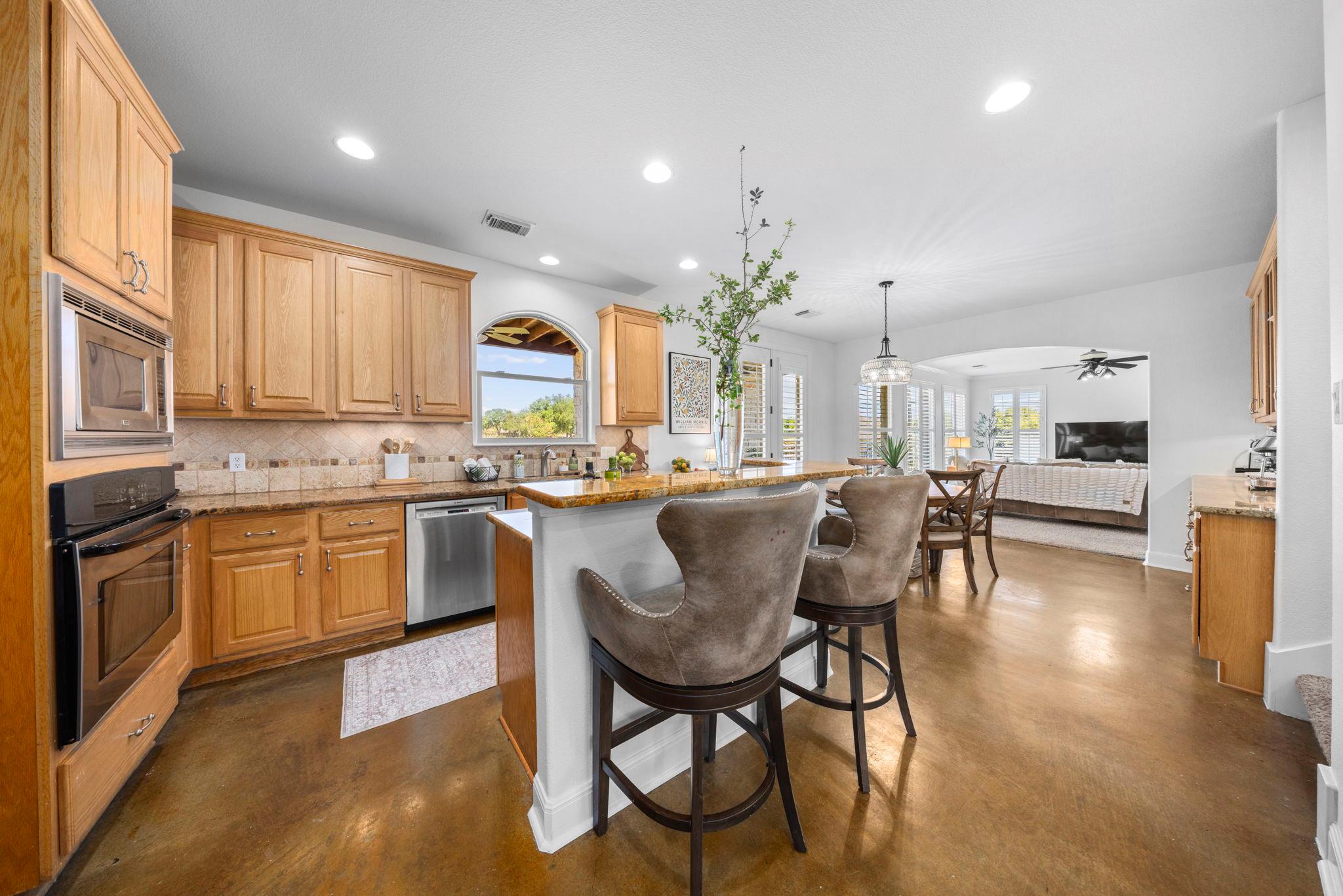 600 Lake Side Cv, Georgetown, TX 78628