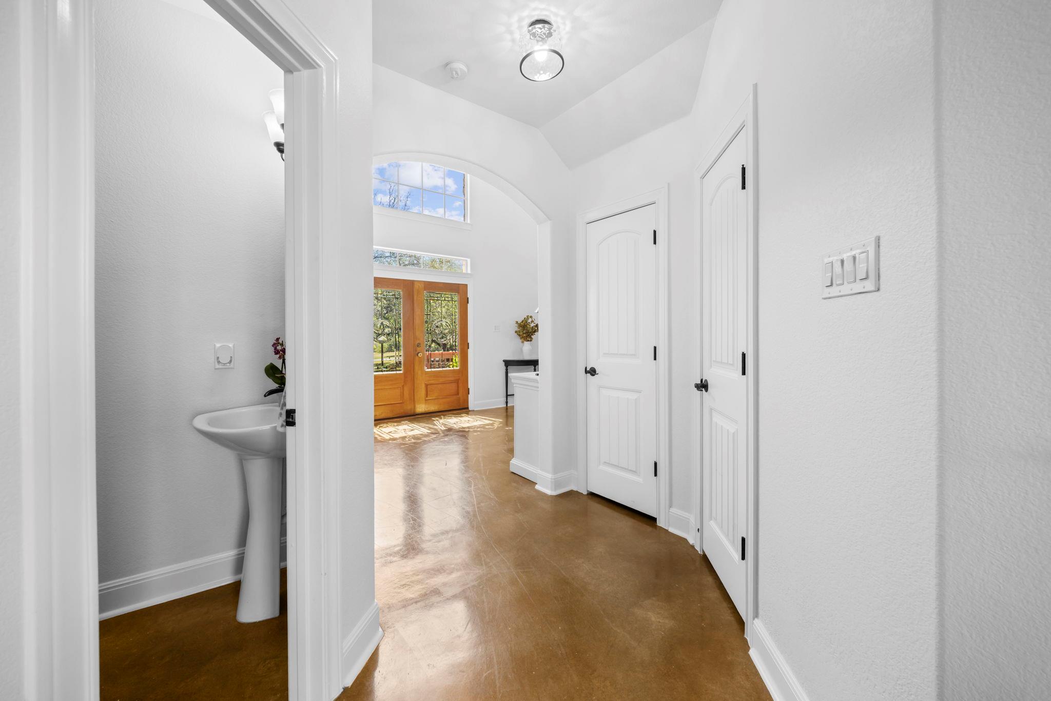 600 Lake Side Cv, Georgetown, TX 78628