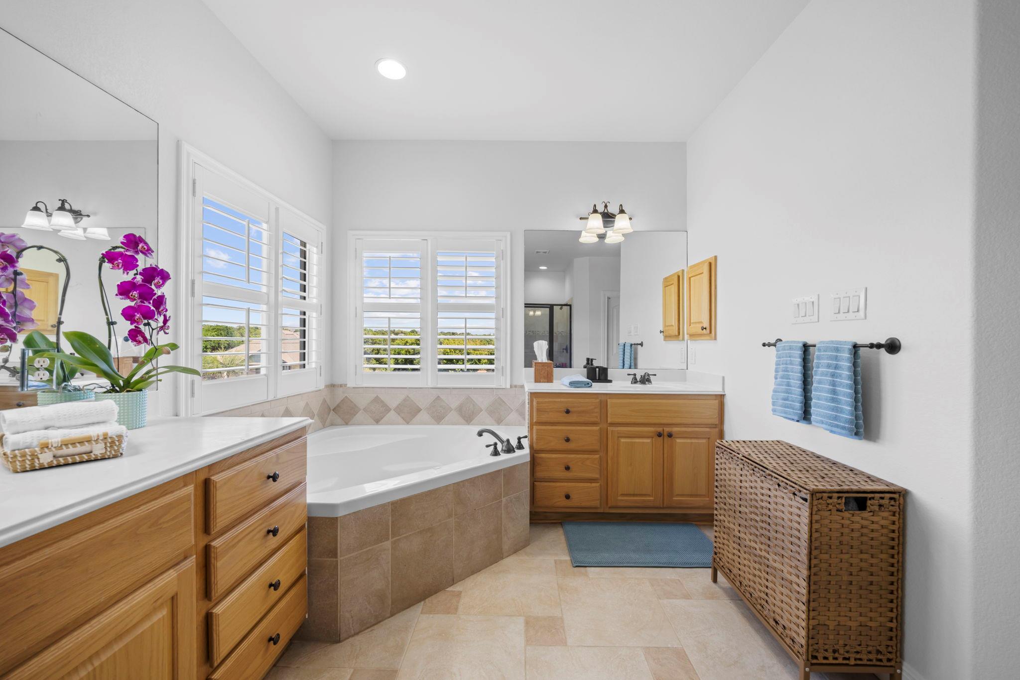 600 Lake Side Cv, Georgetown, TX 78628