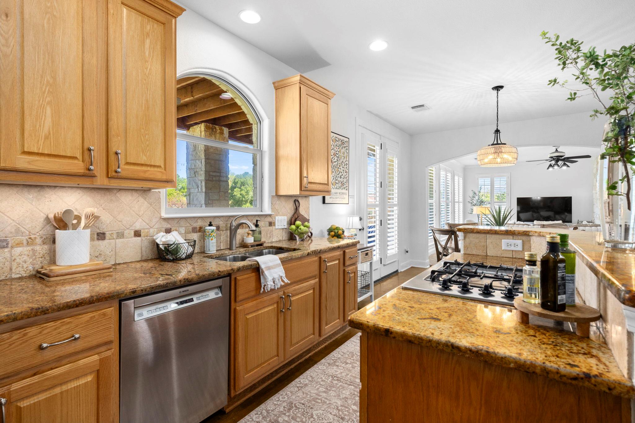 600 Lake Side Cv, Georgetown, TX 78628