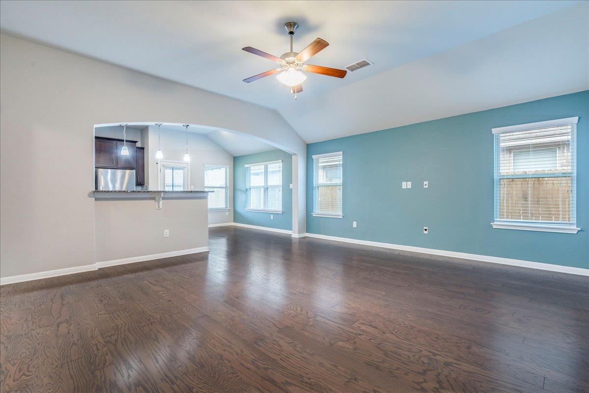 1905 Goldilocks Ln, Austin, TX 78652