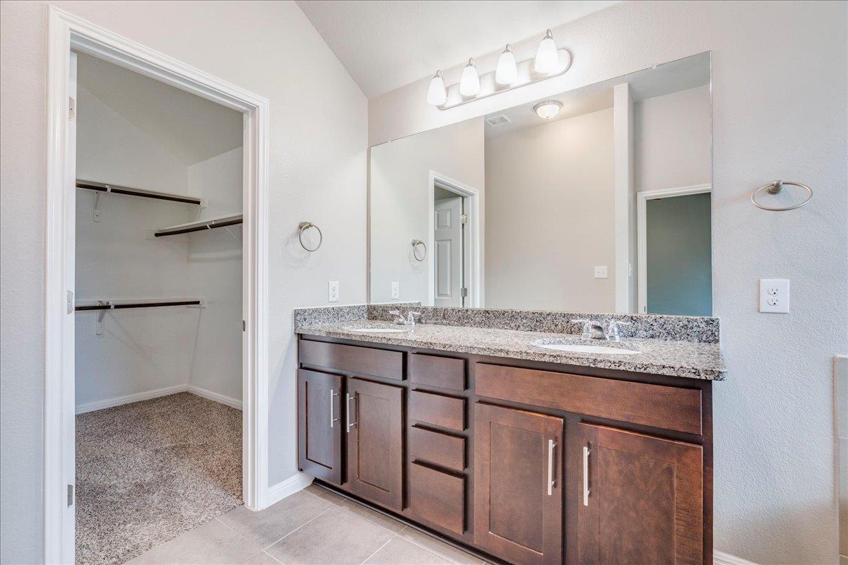 1905 Goldilocks Ln, Austin, TX 78652
