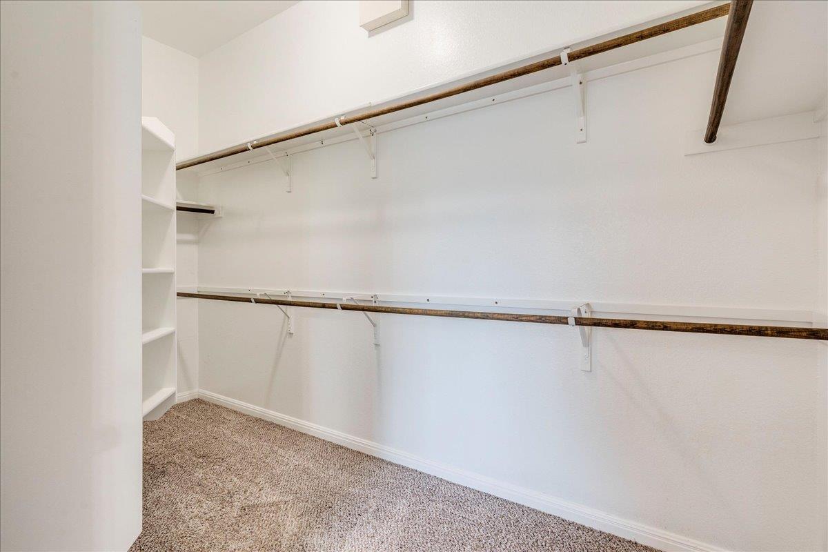 1905 Goldilocks Ln, Austin, TX 78652