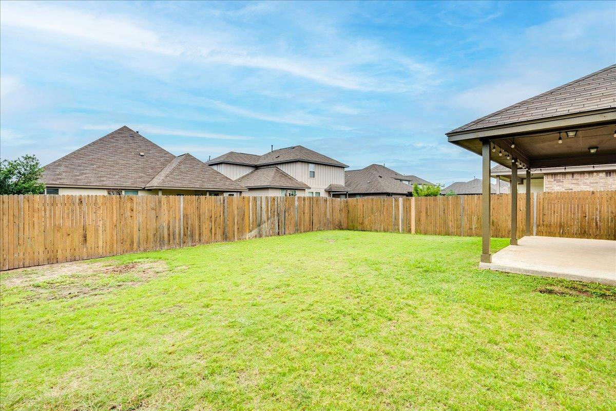 1905 Goldilocks Ln, Austin, TX 78652