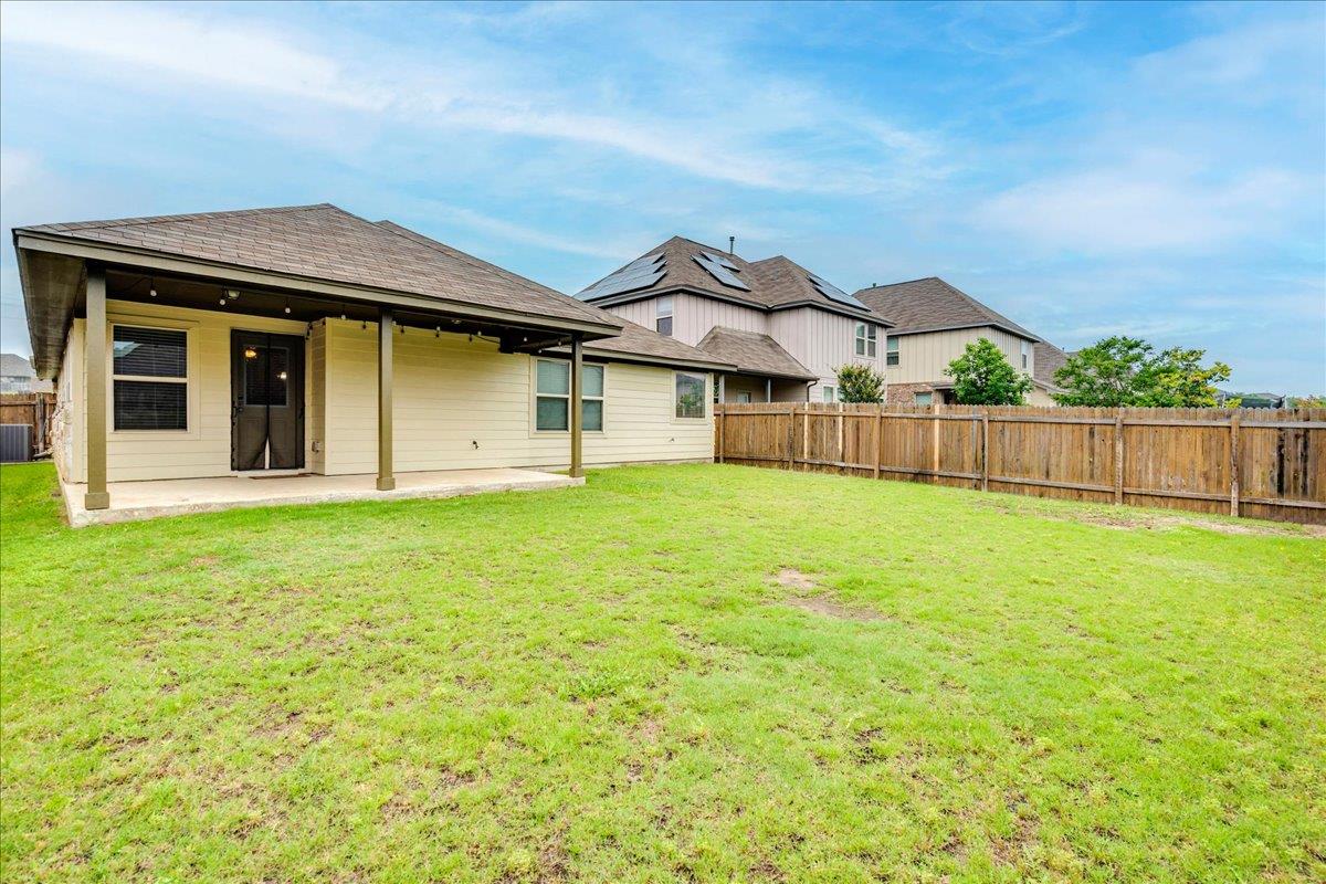 1905 Goldilocks Ln, Austin, TX 78652