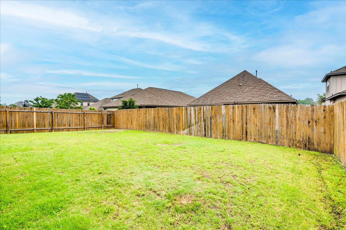 1905 Goldilocks Ln, Austin, TX 78652