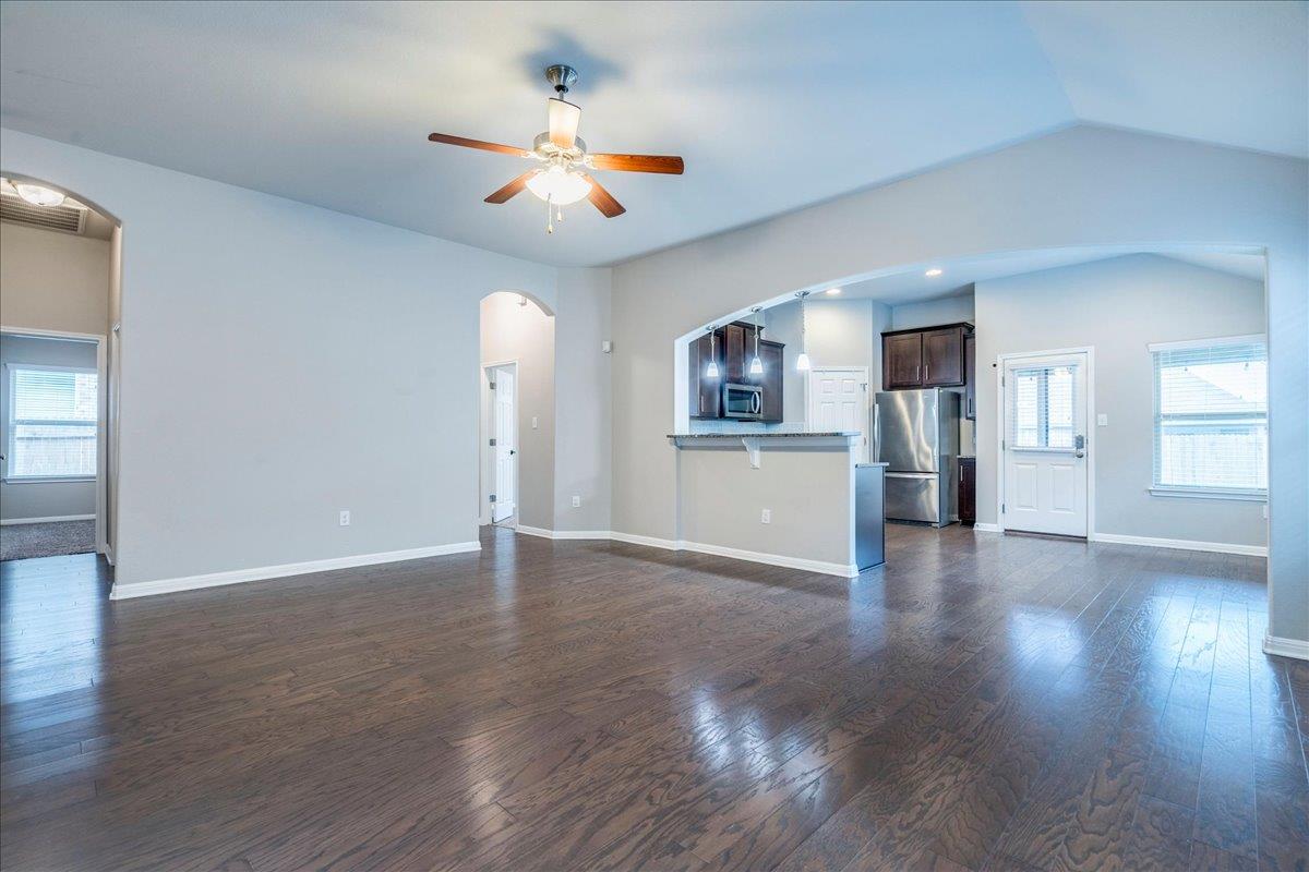1905 Goldilocks Ln, Austin, TX 78652