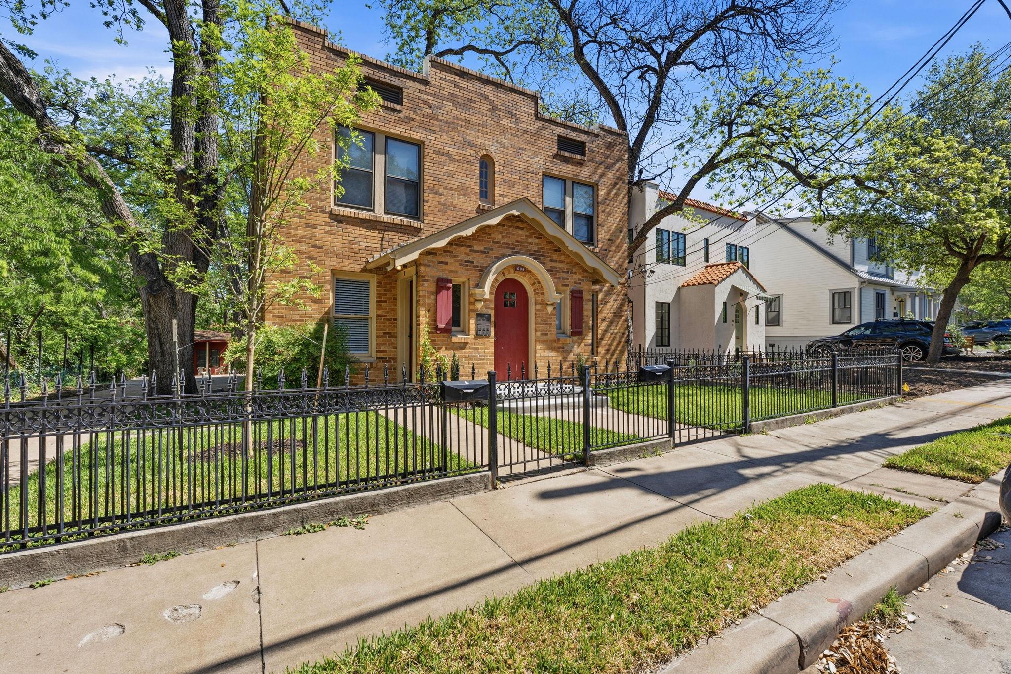 804 Rutherford Pl # A, Austin, TX 78704