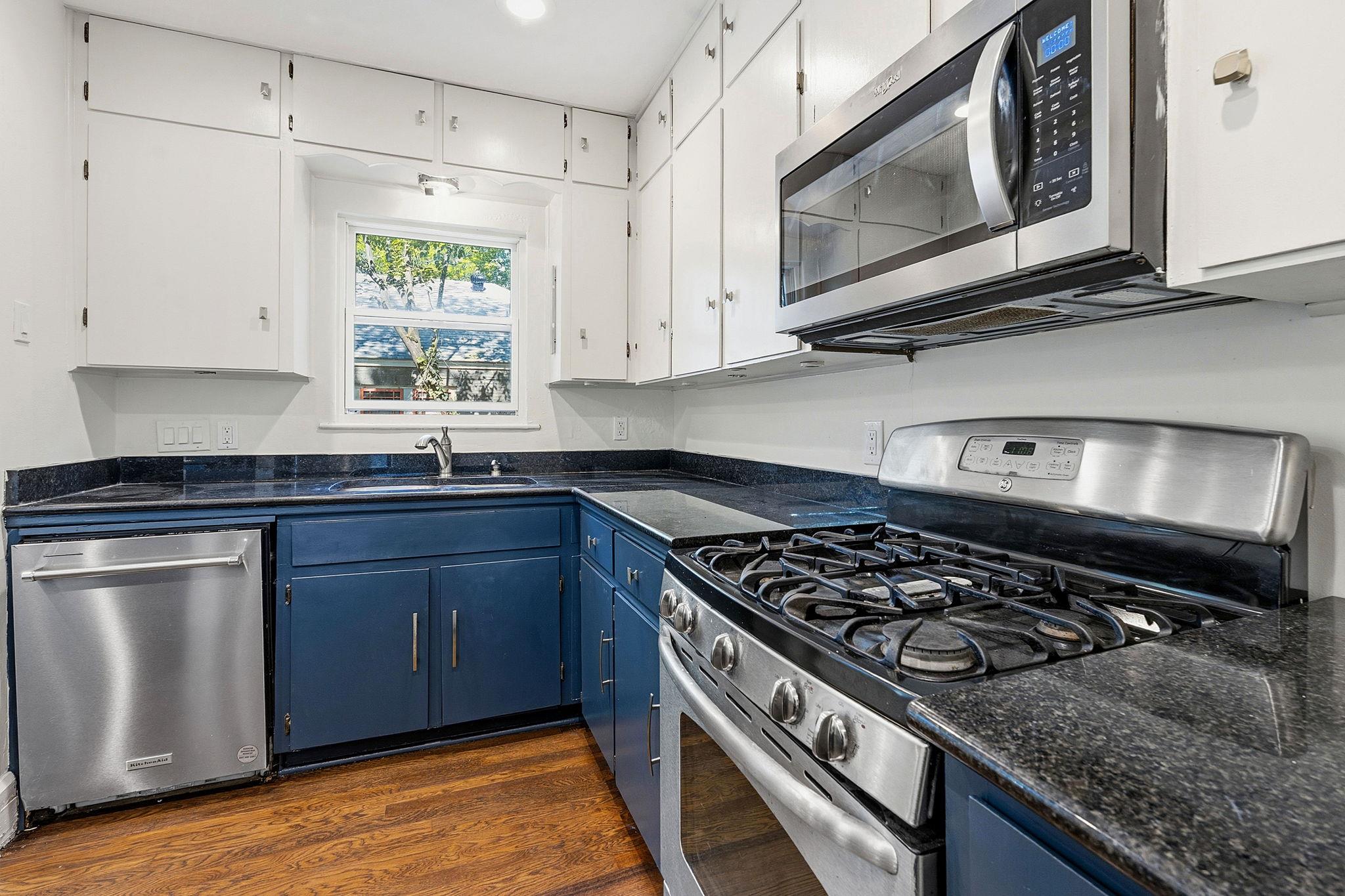 804 Rutherford Pl # A, Austin, TX 78704