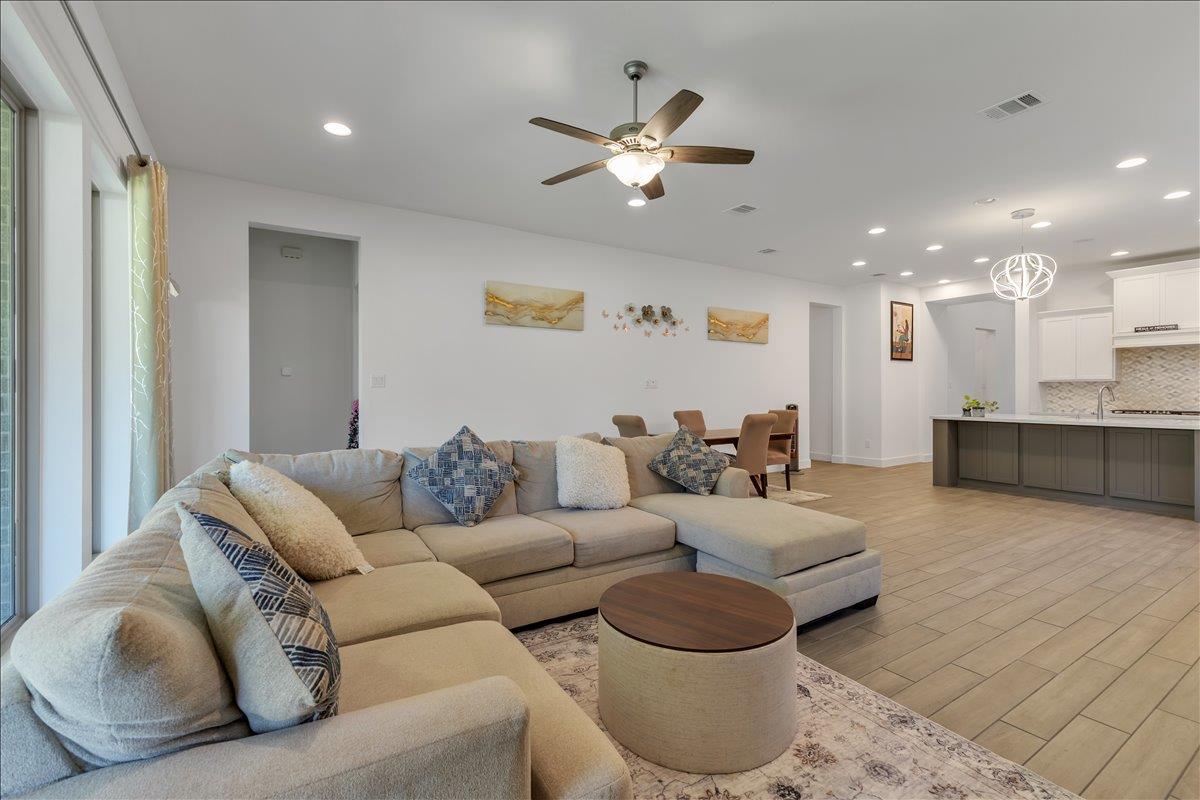 5844 Sean Paul Ln, Georgetown, TX 78628