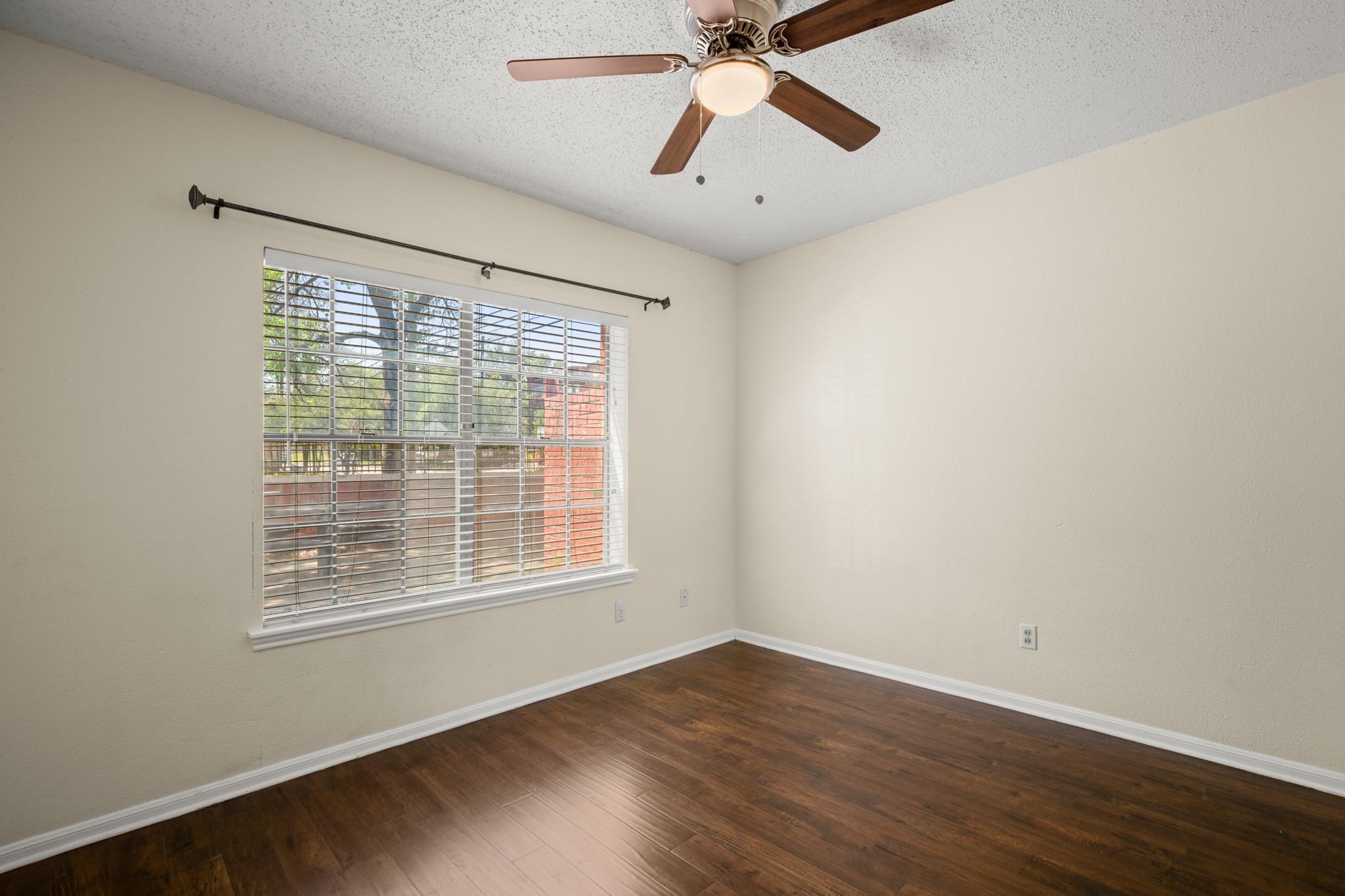 712 W 21st St # 101, Austin, TX 78705