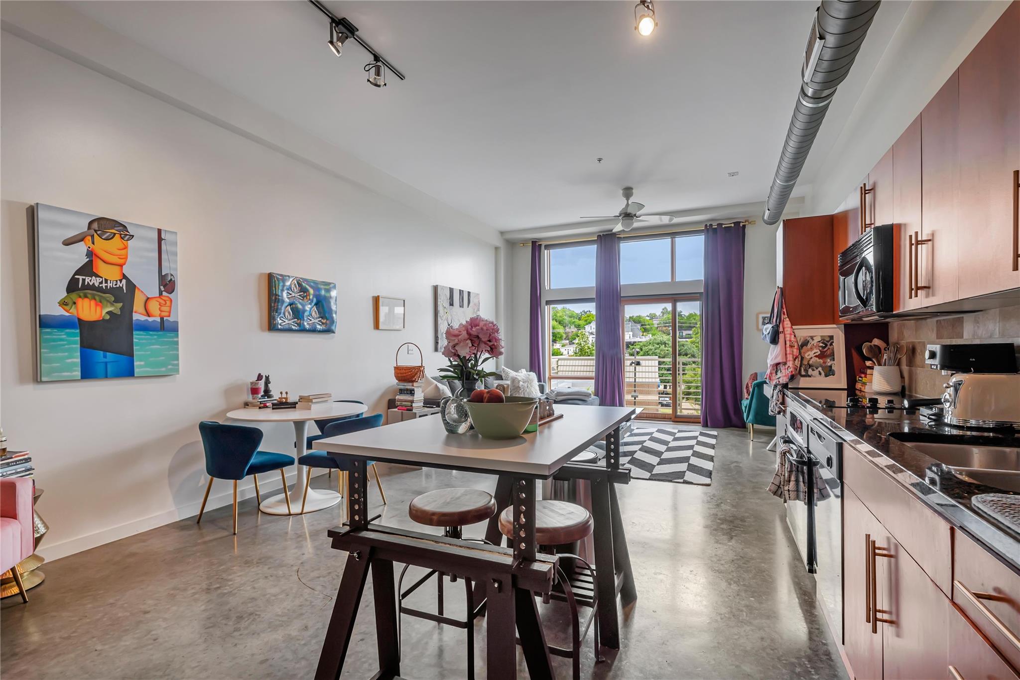 2124 E 6th St # 305, Austin, TX 78702