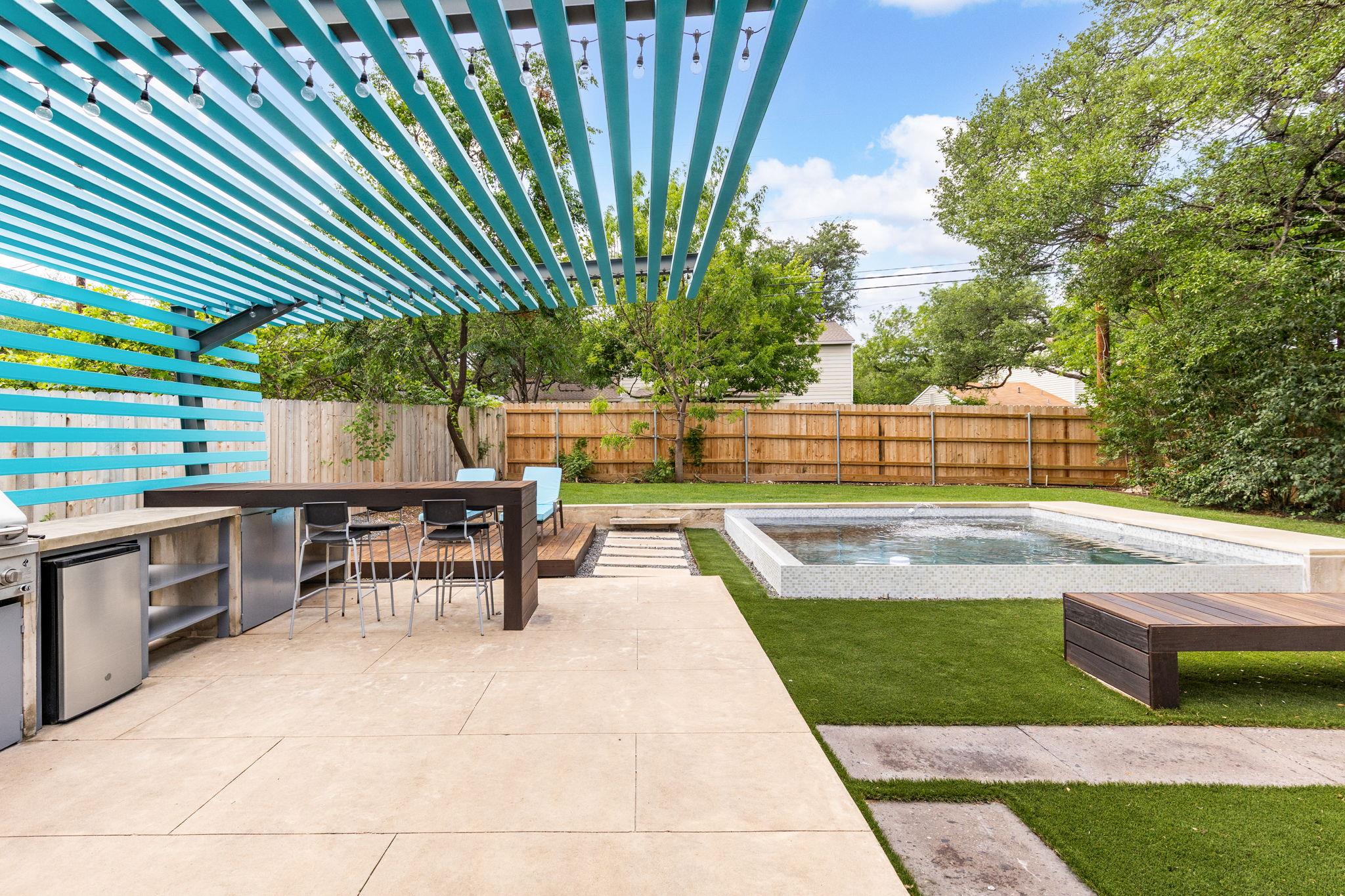 11402 Santa Cruz Dr, Austin, TX 78759