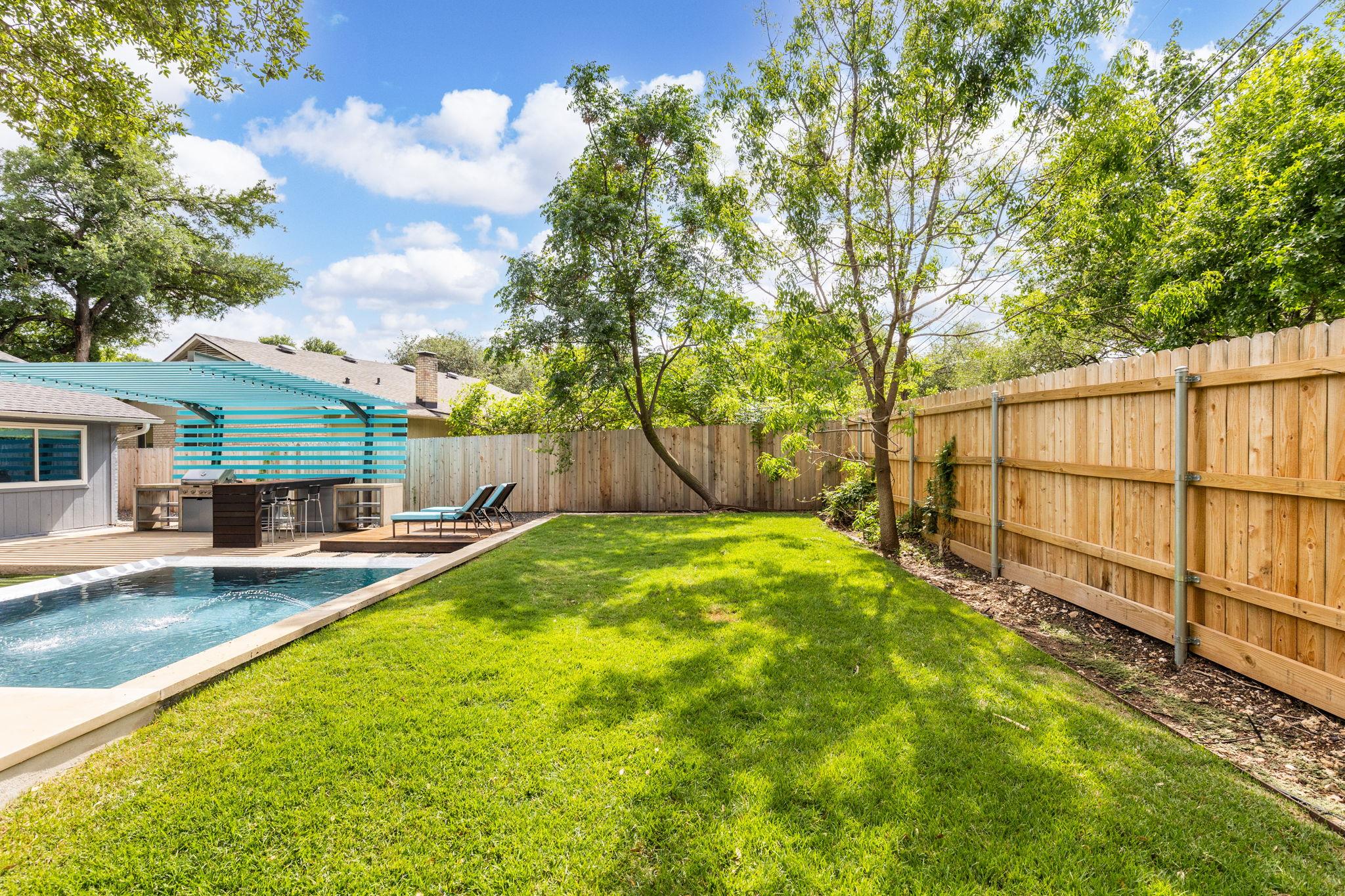 11402 Santa Cruz Dr, Austin, TX 78759