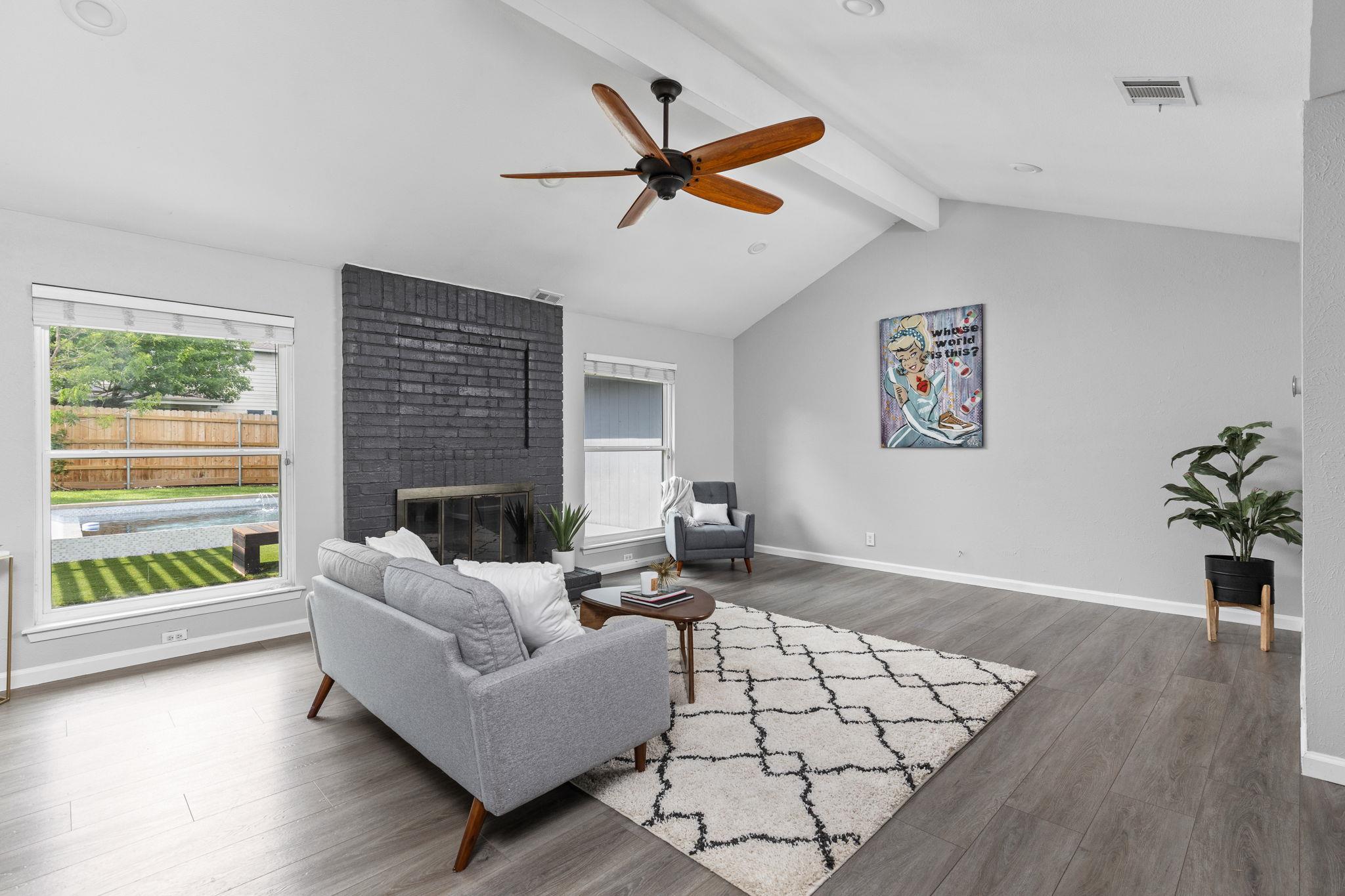 11402 Santa Cruz Dr, Austin, TX 78759