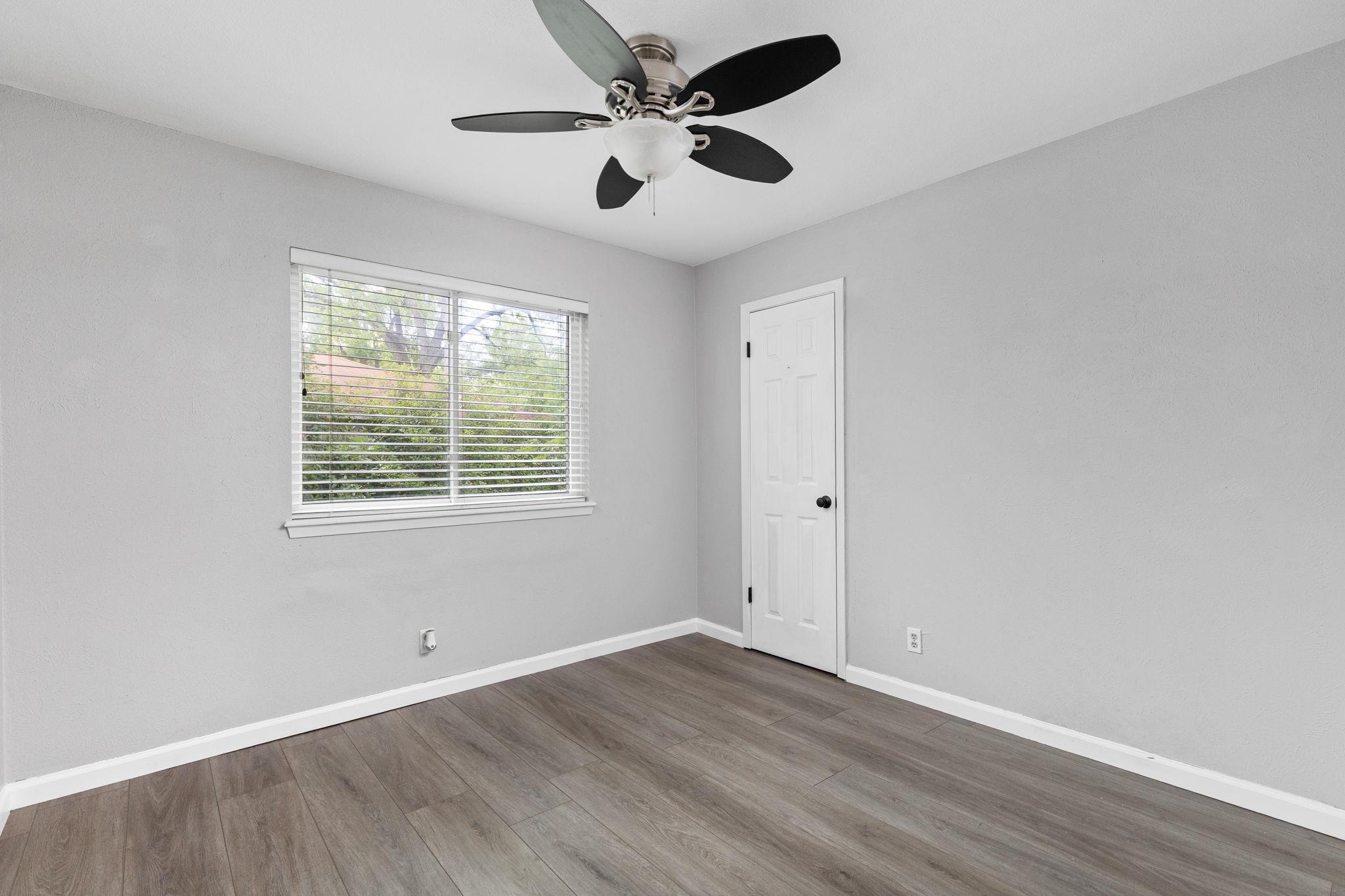 11402 Santa Cruz Dr, Austin, TX 78759