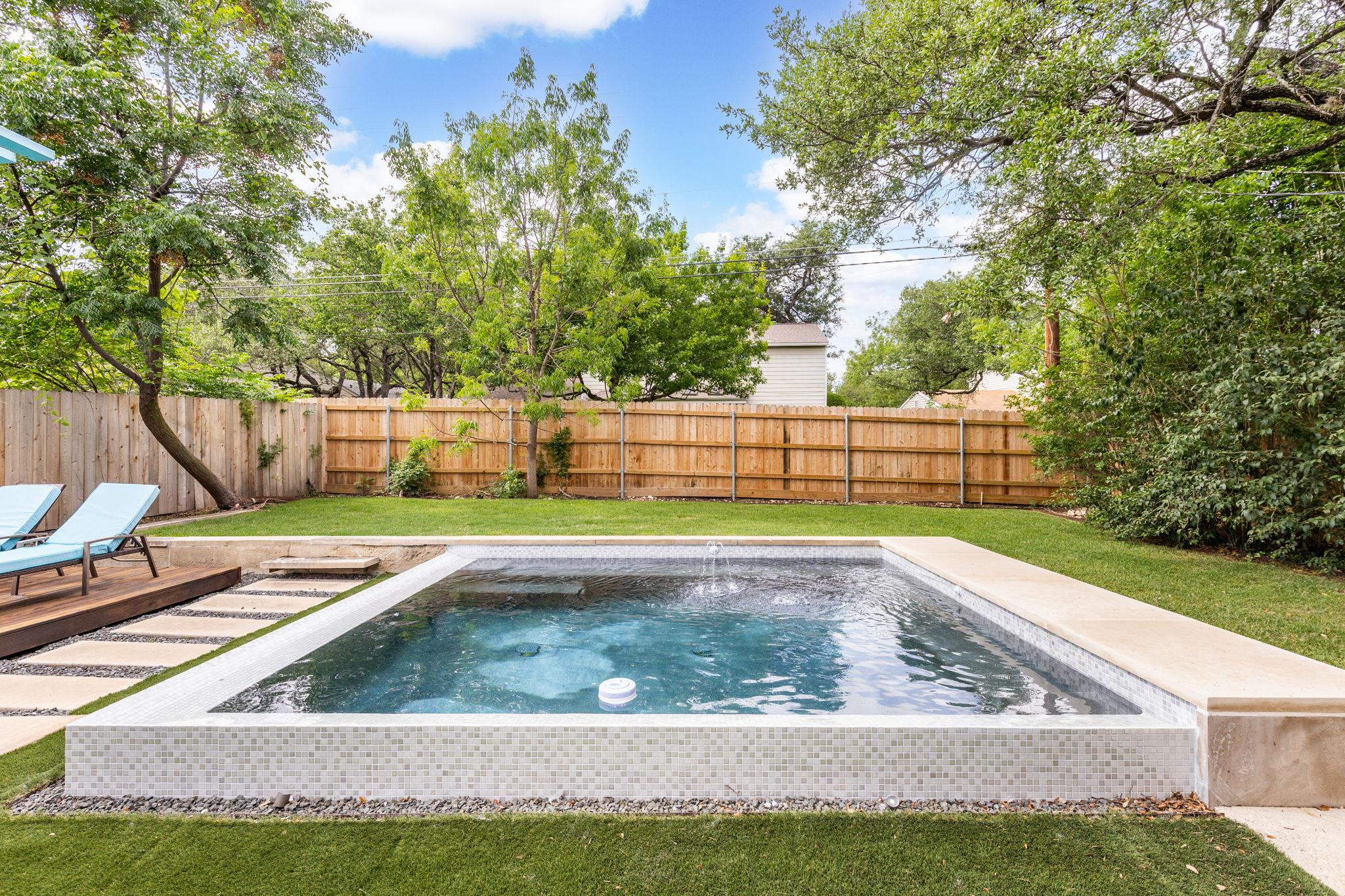 11402 Santa Cruz Dr, Austin, TX 78759