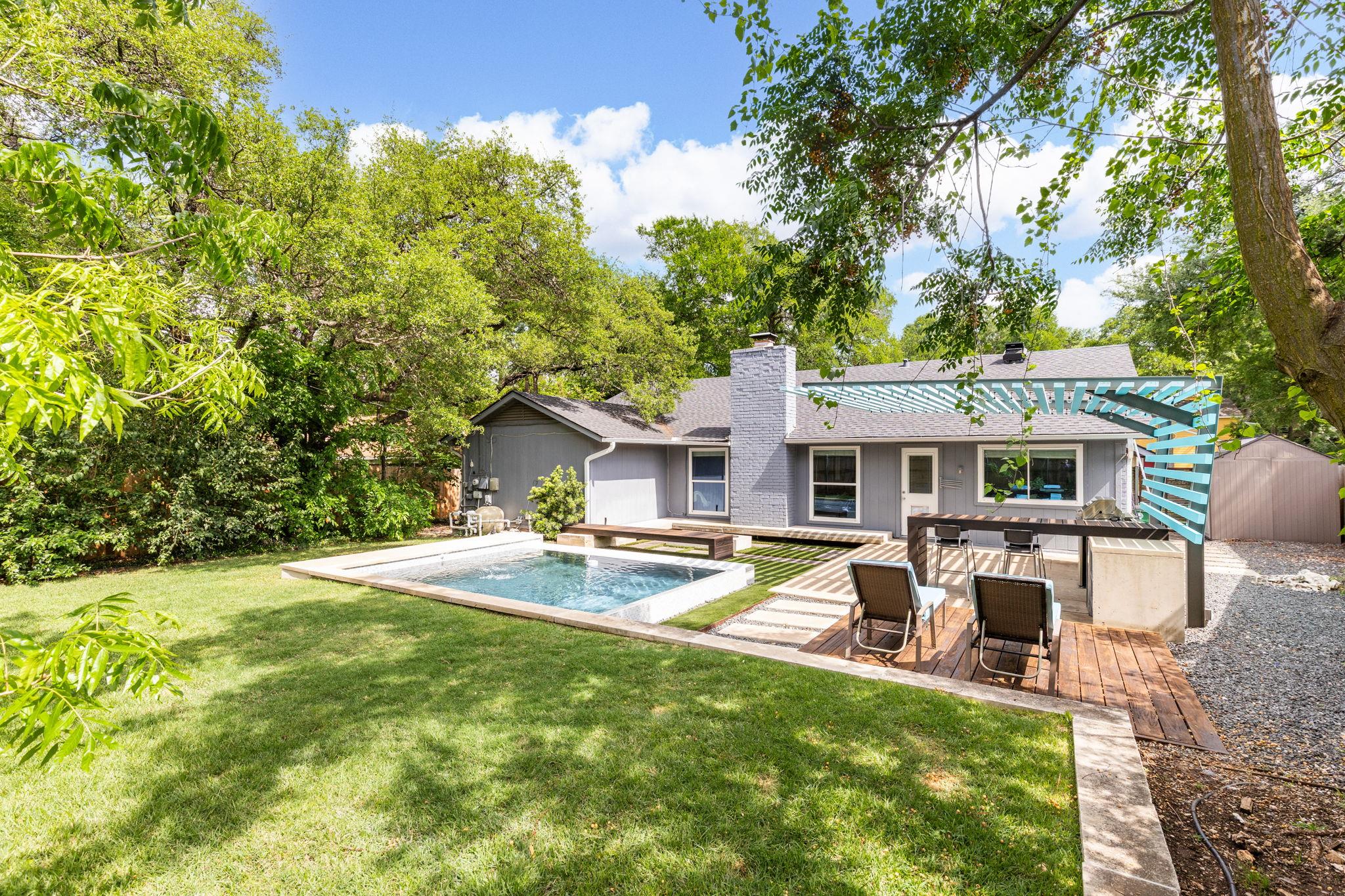 11402 Santa Cruz Dr, Austin, TX 78759