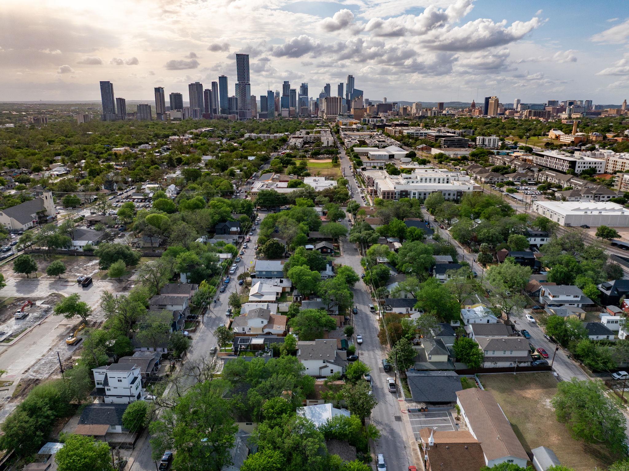 2319 Santa Maria St, Austin, TX 78702