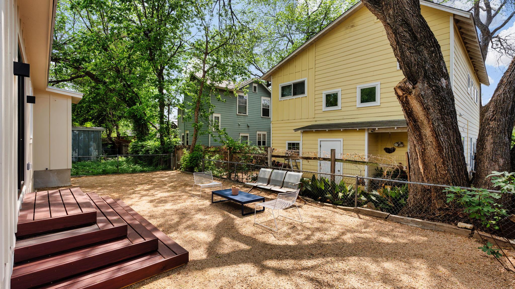 2319 Santa Maria St, Austin, TX 78702