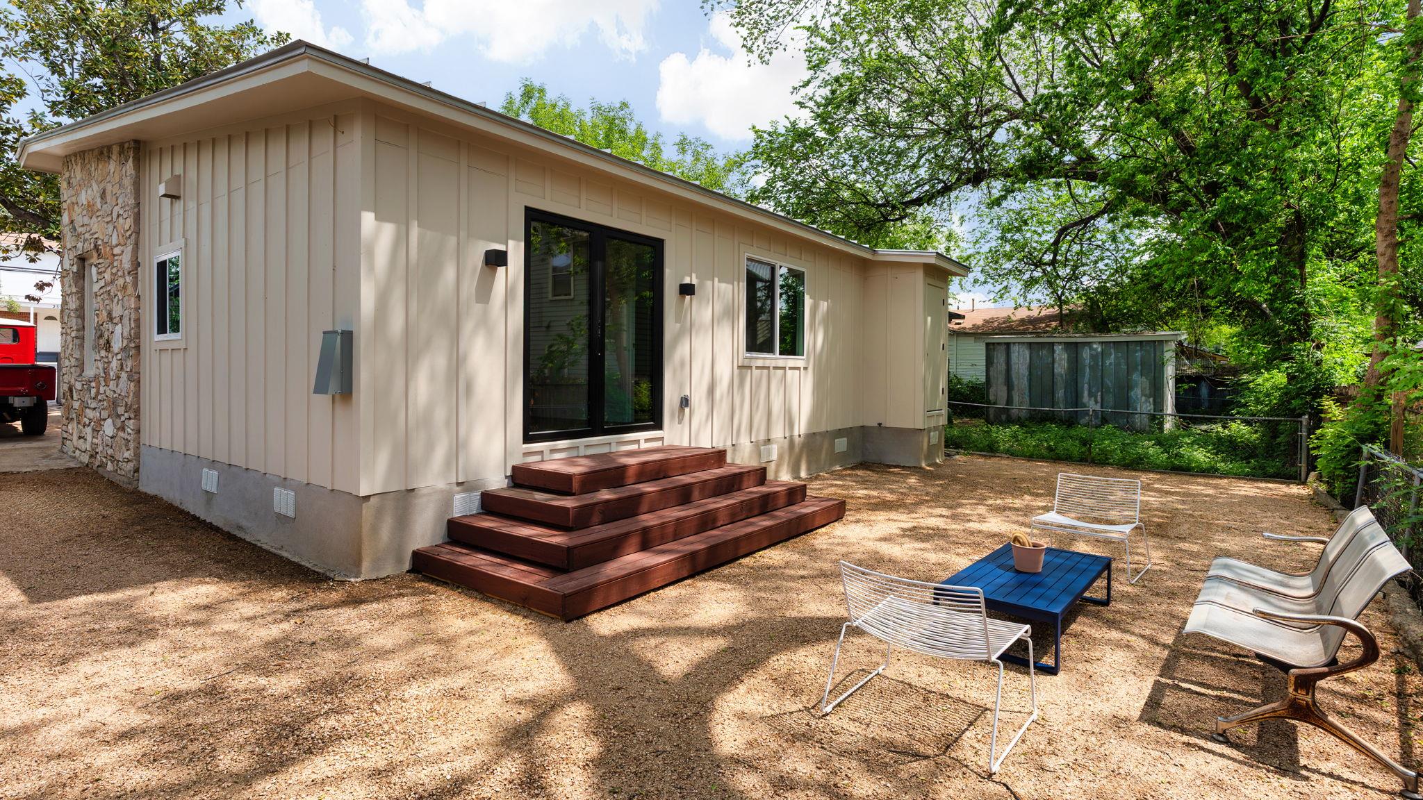 2319 Santa Maria St, Austin, TX 78702
