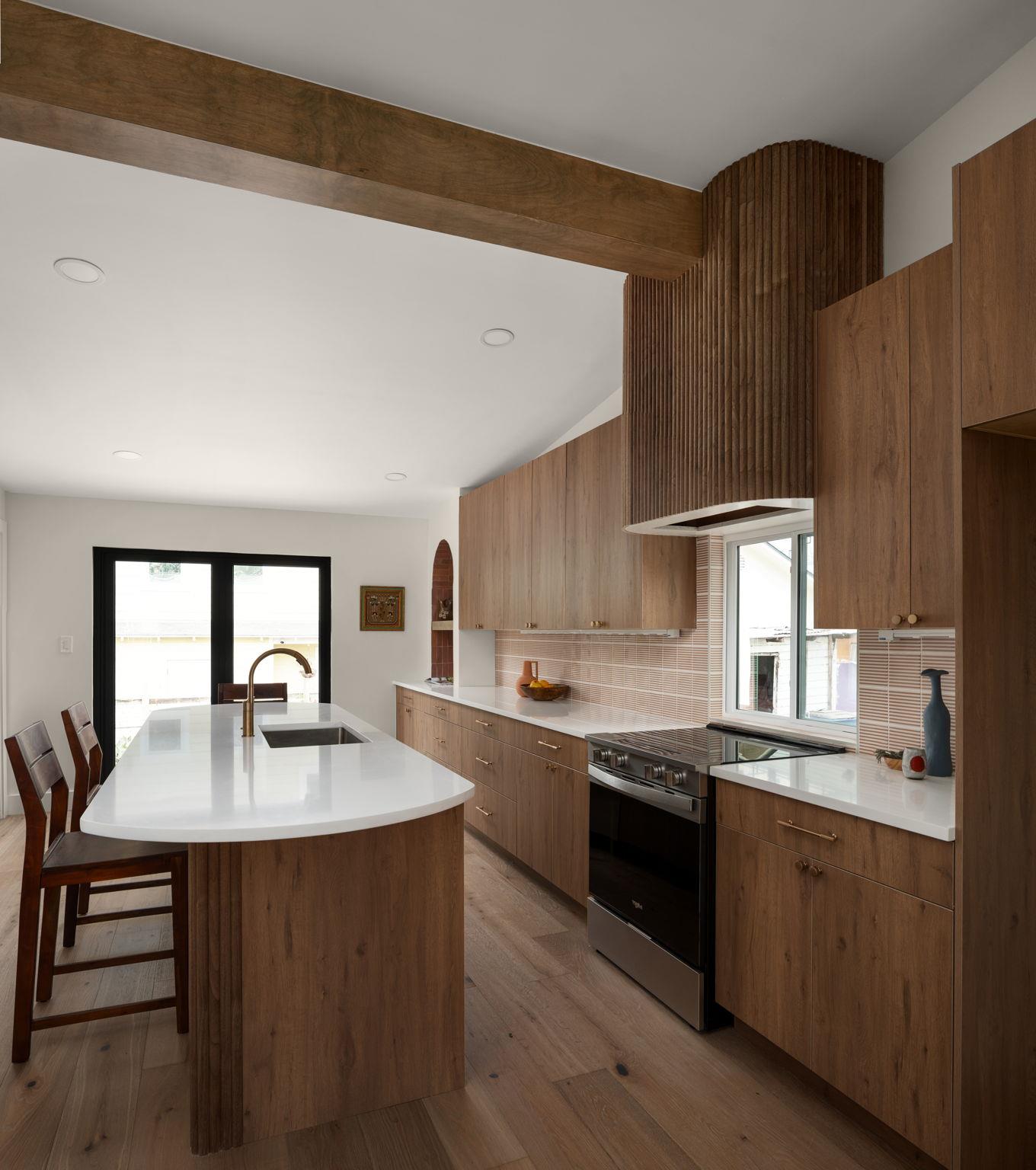 2319 Santa Maria St, Austin, TX 78702