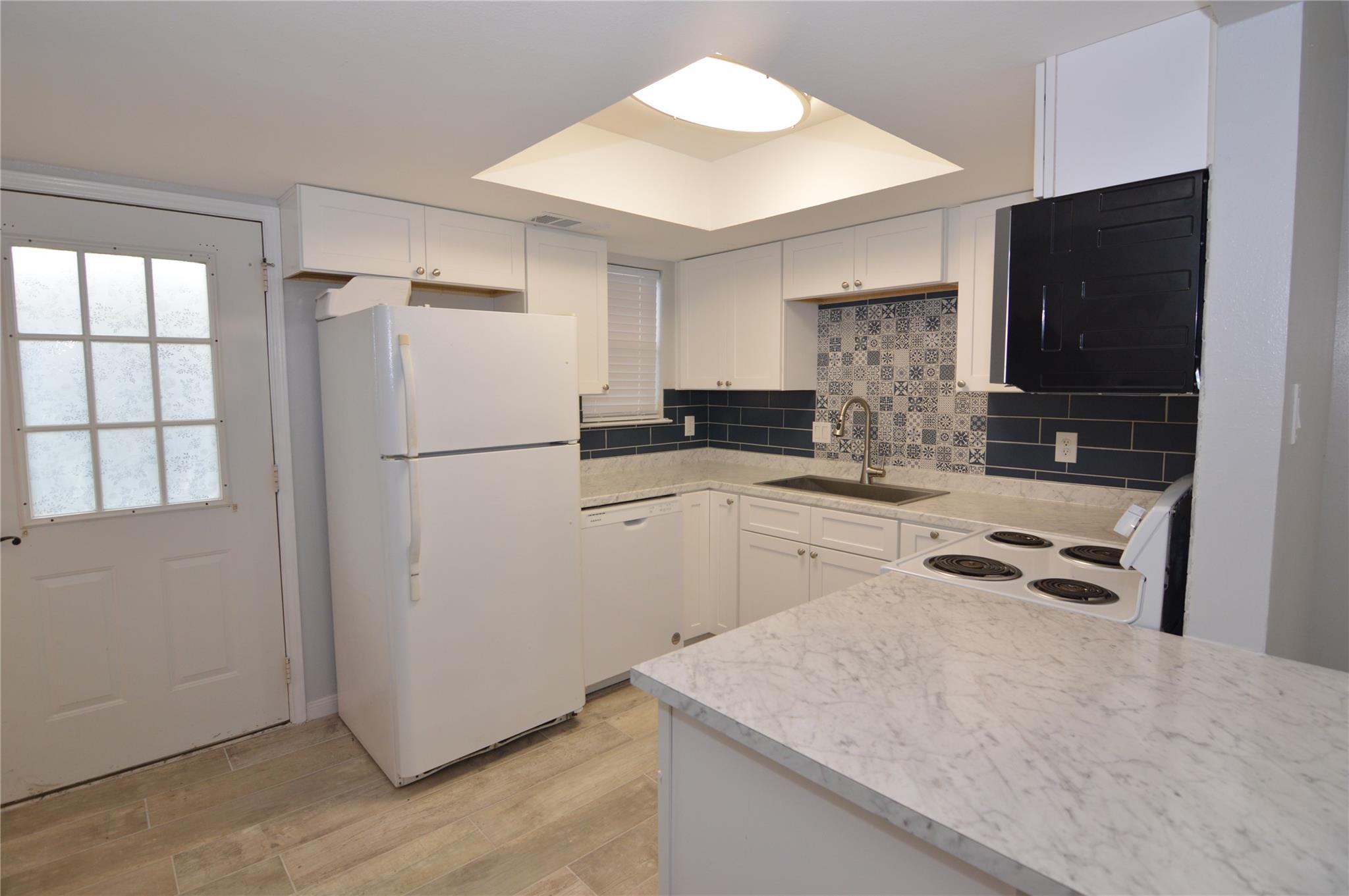 8912 Circle Dr # D, Austin, TX 78736