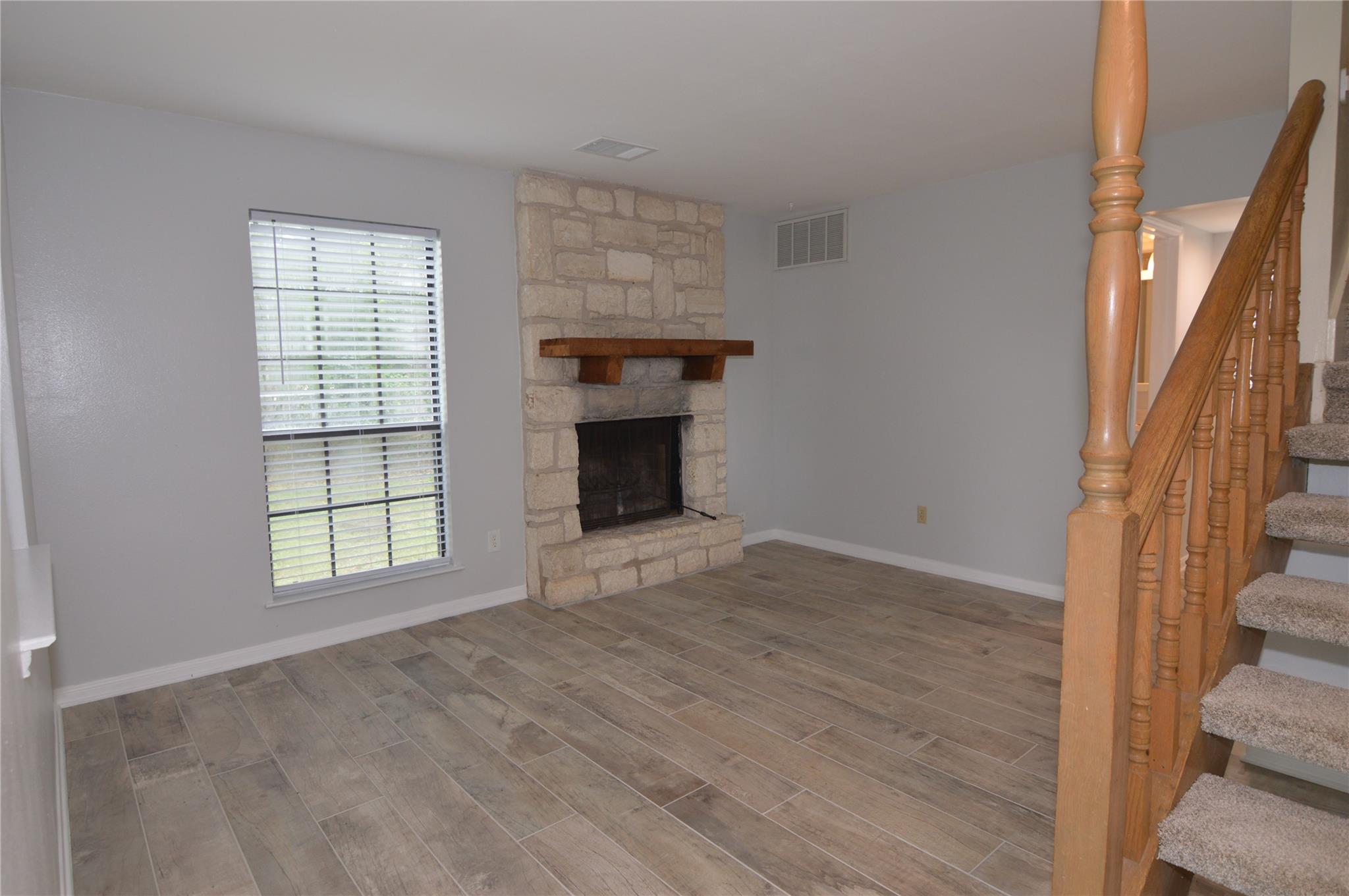 8912 Circle Dr # D, Austin, TX 78736