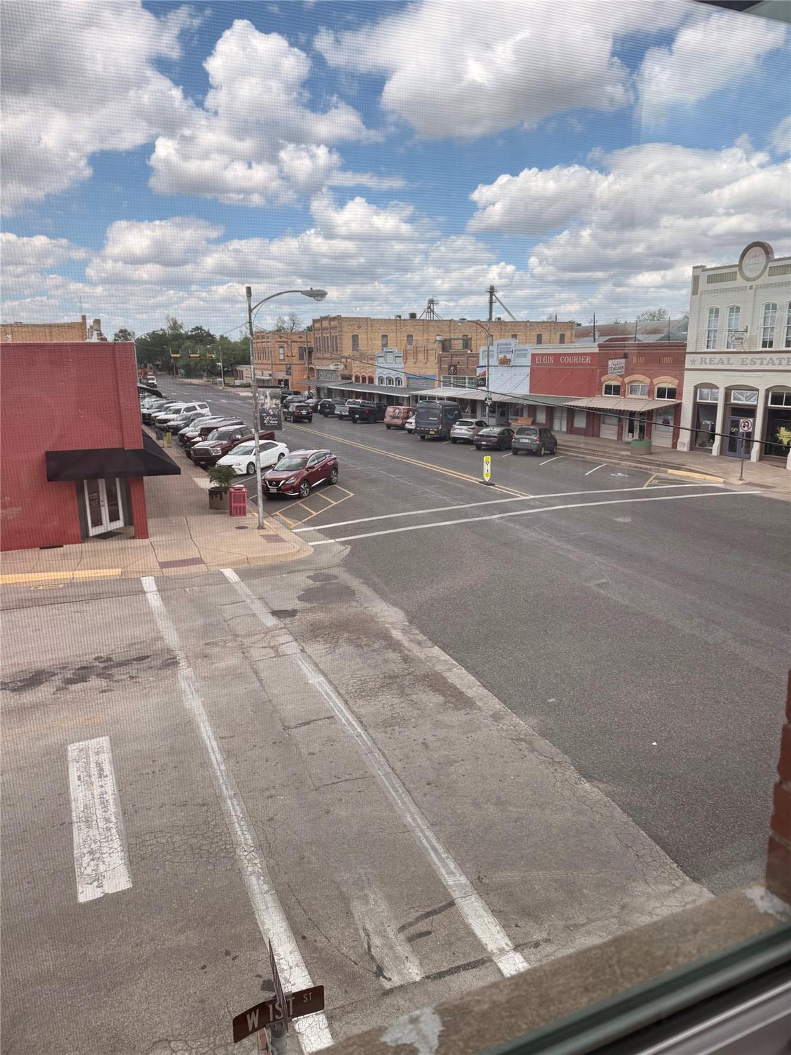 101 SW 1st St # F, Elgin, TX 78621