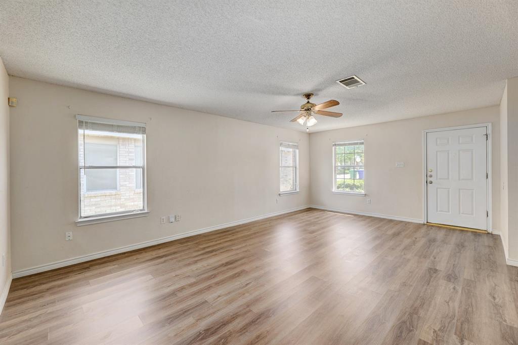 2101 Parksville Way, Cedar Park, TX 78613