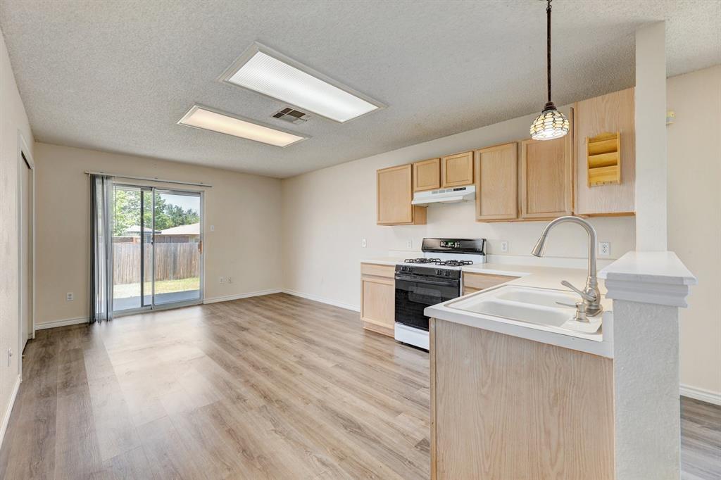 2101 Parksville Way, Cedar Park, TX 78613