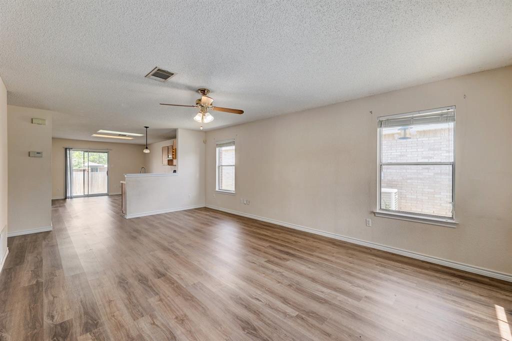 2101 Parksville Way, Cedar Park, TX 78613