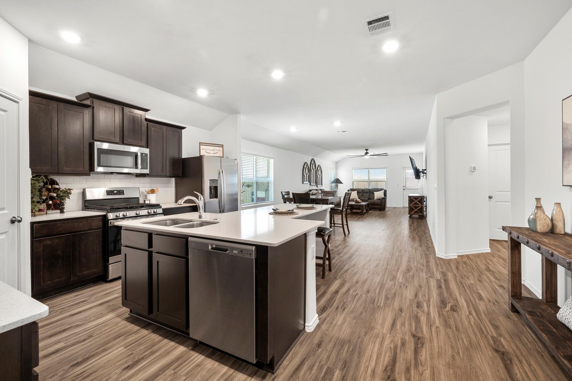 237 Escondido Cir, San Marcos, TX 78666