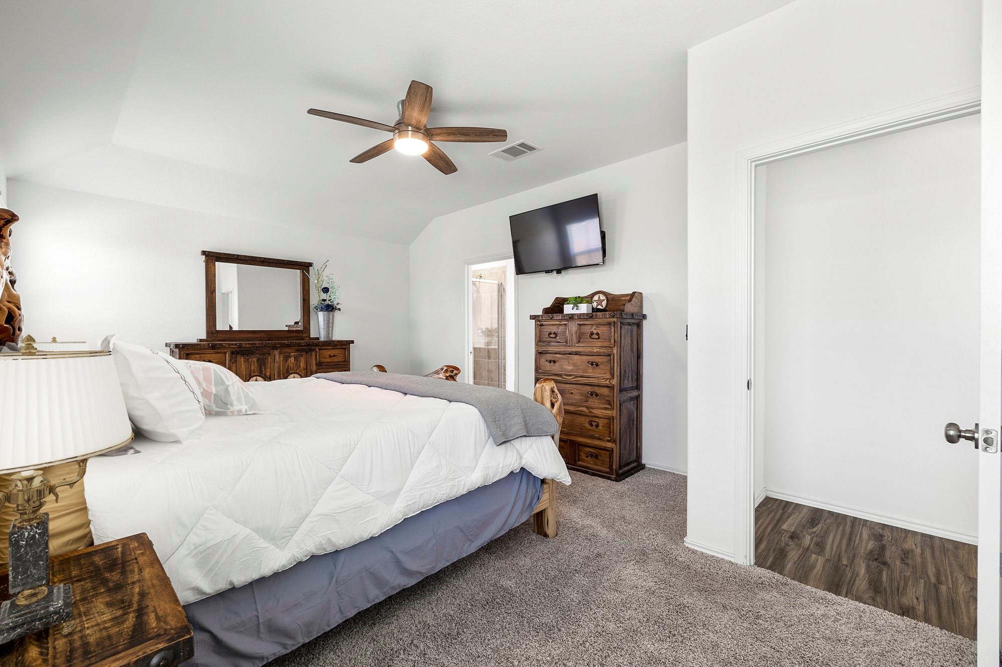 237 Escondido Cir, San Marcos, TX 78666