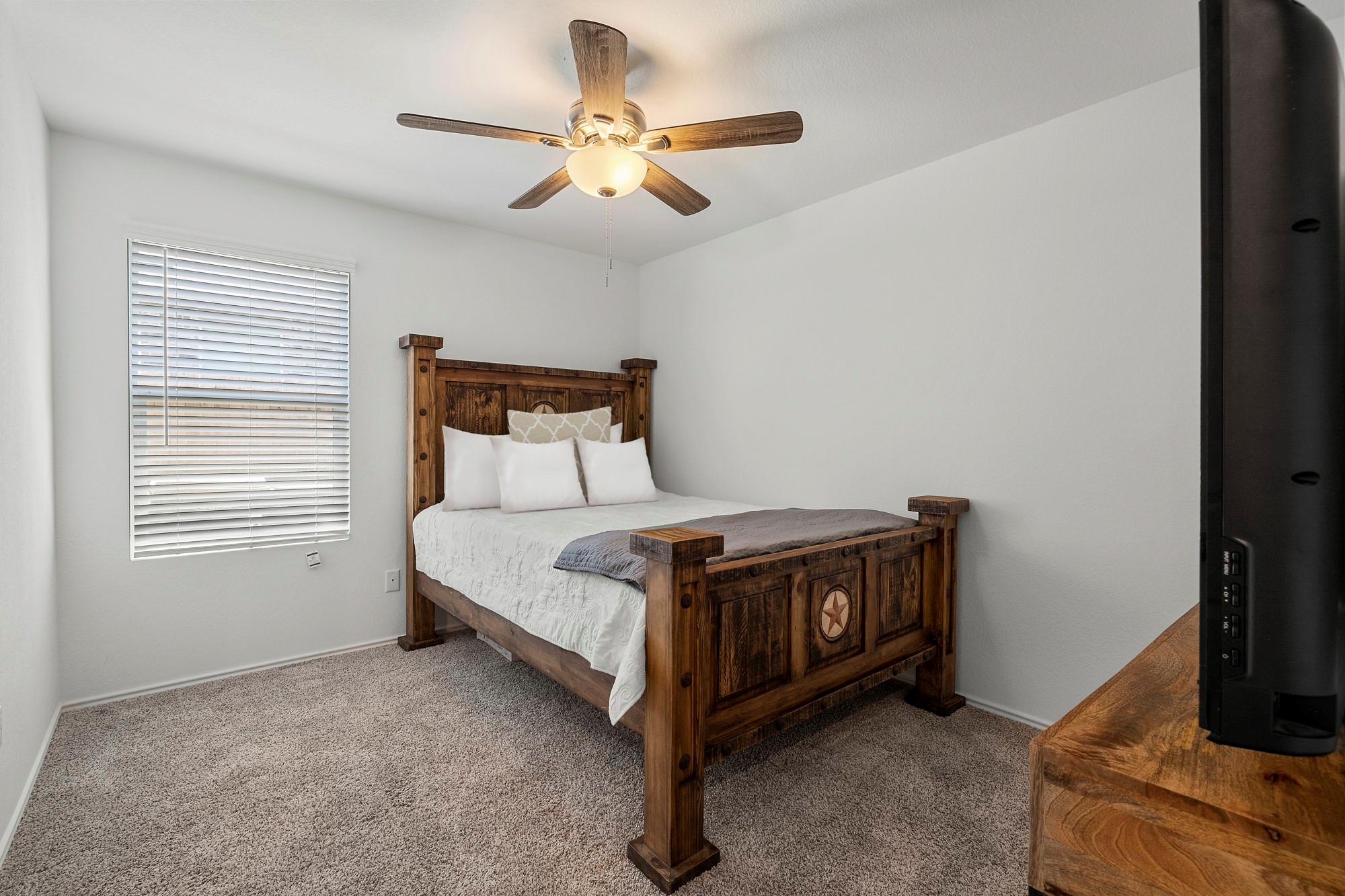 237 Escondido Cir, San Marcos, TX 78666