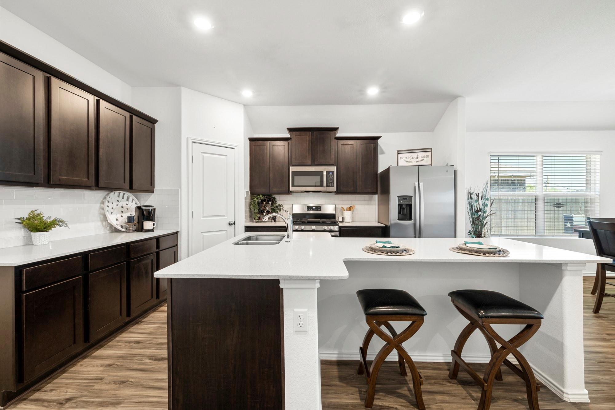 237 Escondido Cir, San Marcos, TX 78666