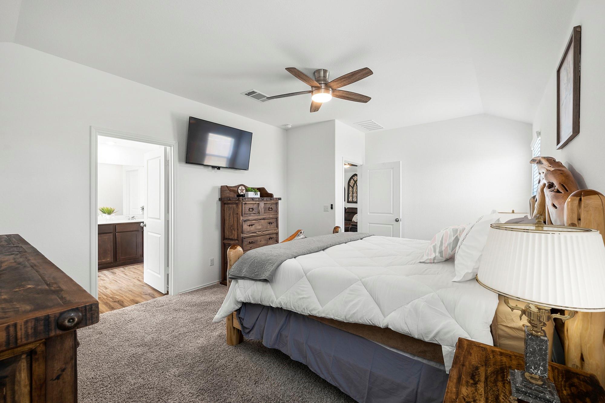 237 Escondido Cir, San Marcos, TX 78666