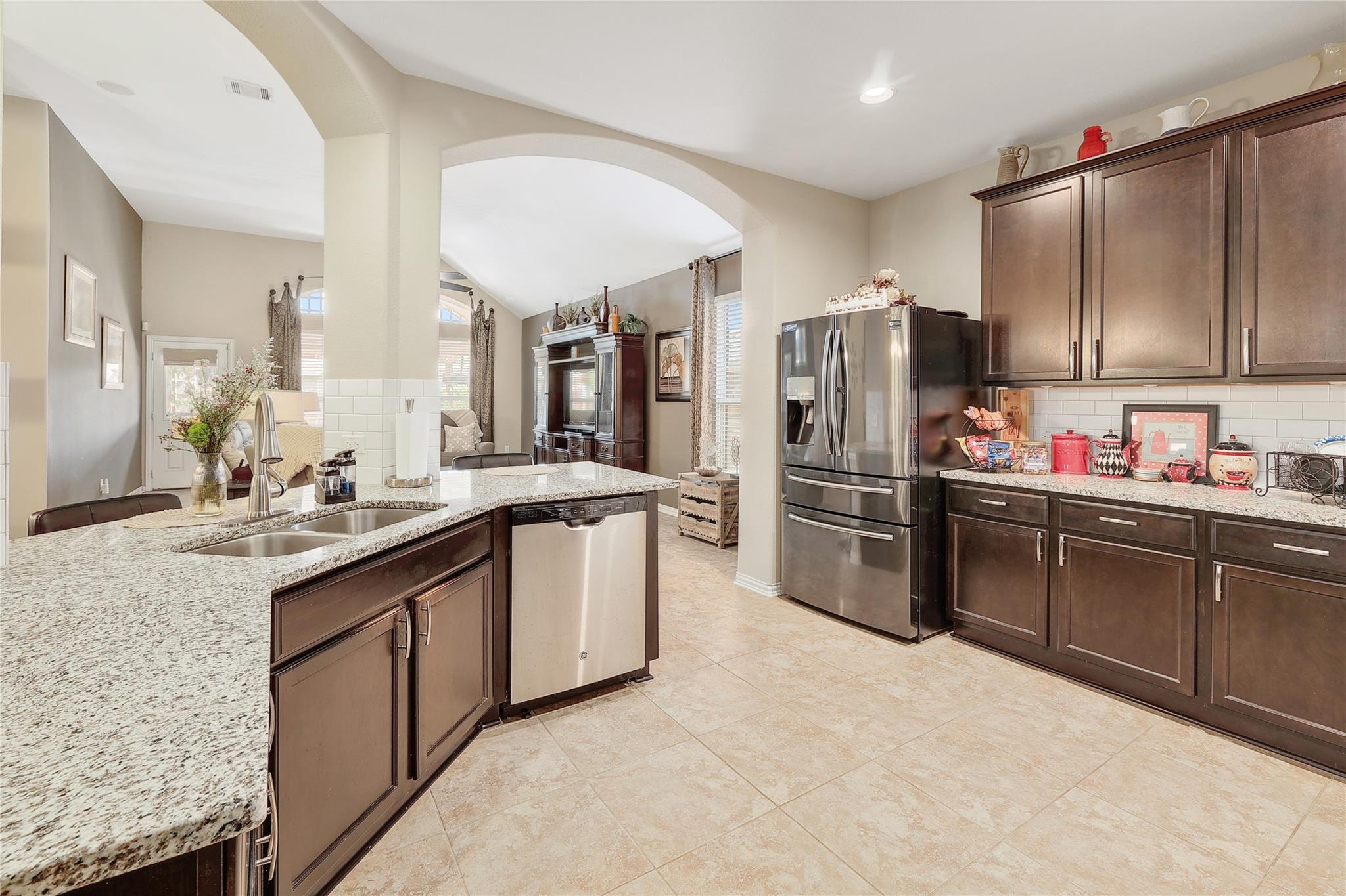 317 Orchard Hill Trl, Buda, TX 78610