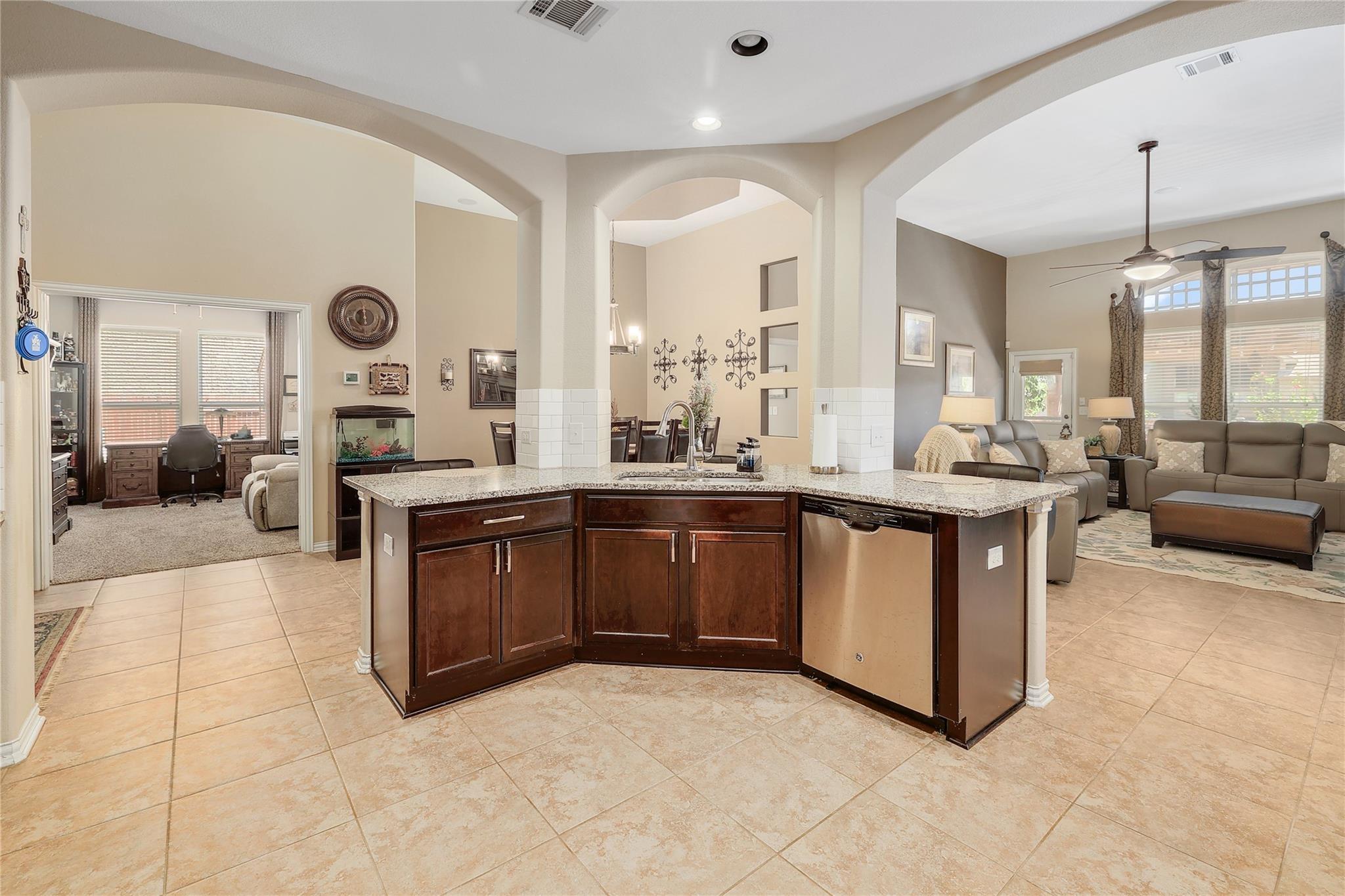 317 Orchard Hill Trl, Buda, TX 78610