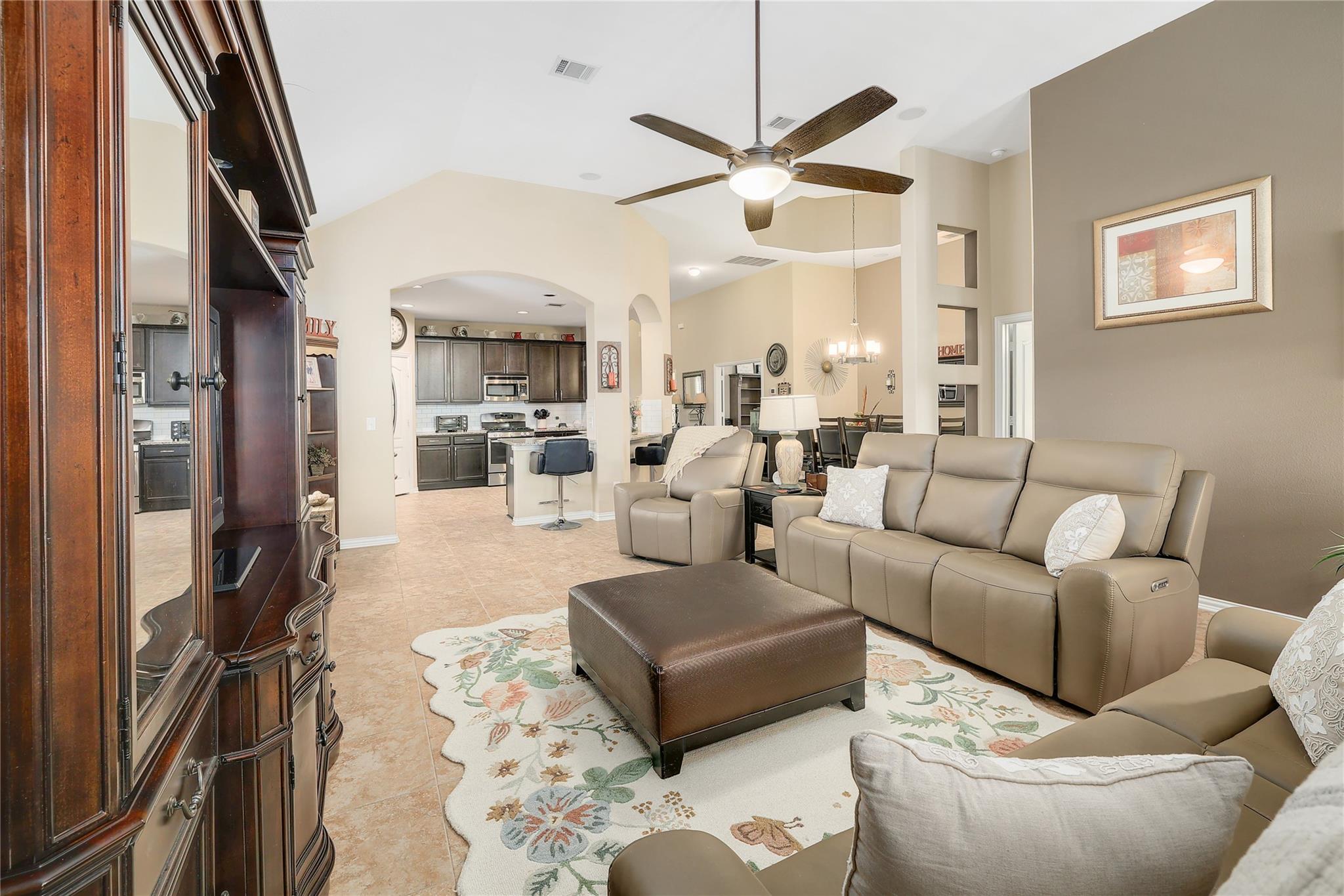 317 Orchard Hill Trl, Buda, TX 78610